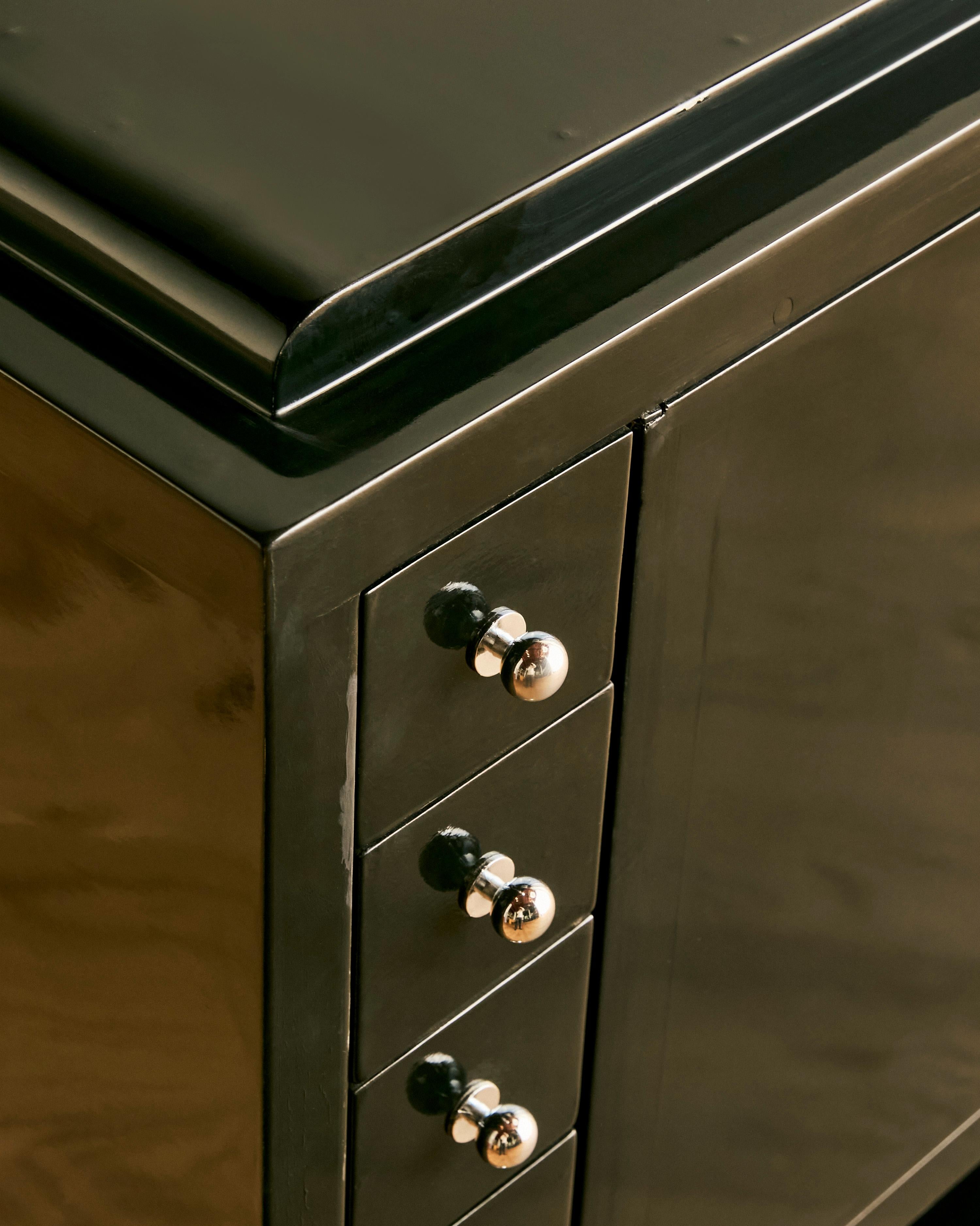 Armadietti Art Deco ebanizzati in vendita 4