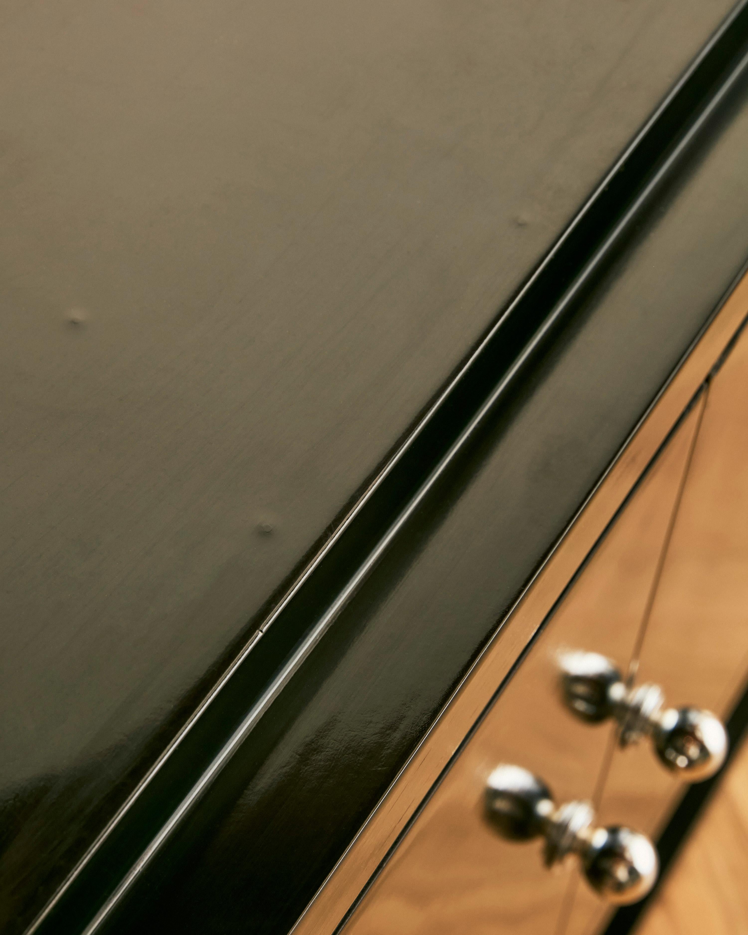 Armadietti Art Deco ebanizzati in vendita 6