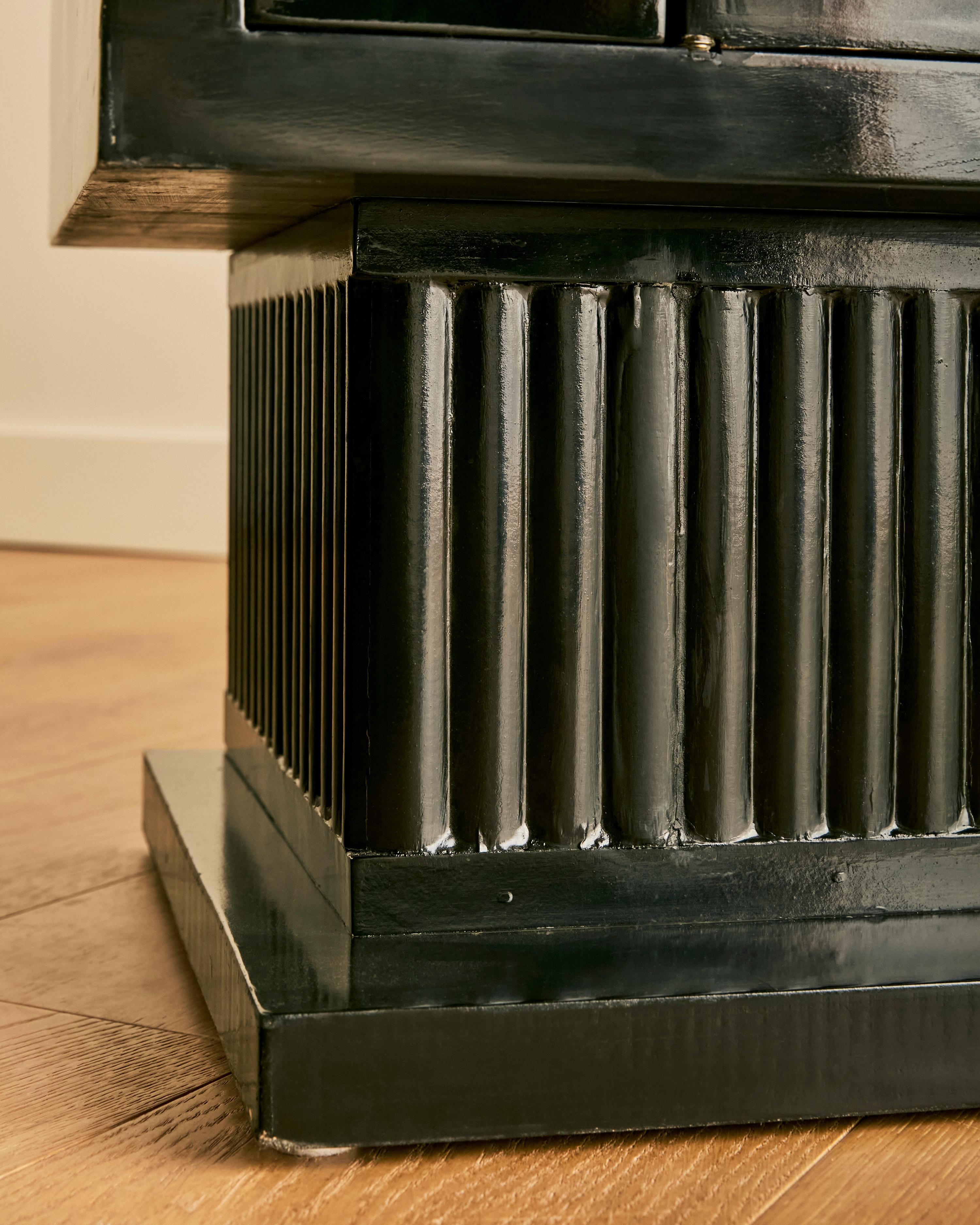 Armadietti Art Deco ebanizzati in vendita 7