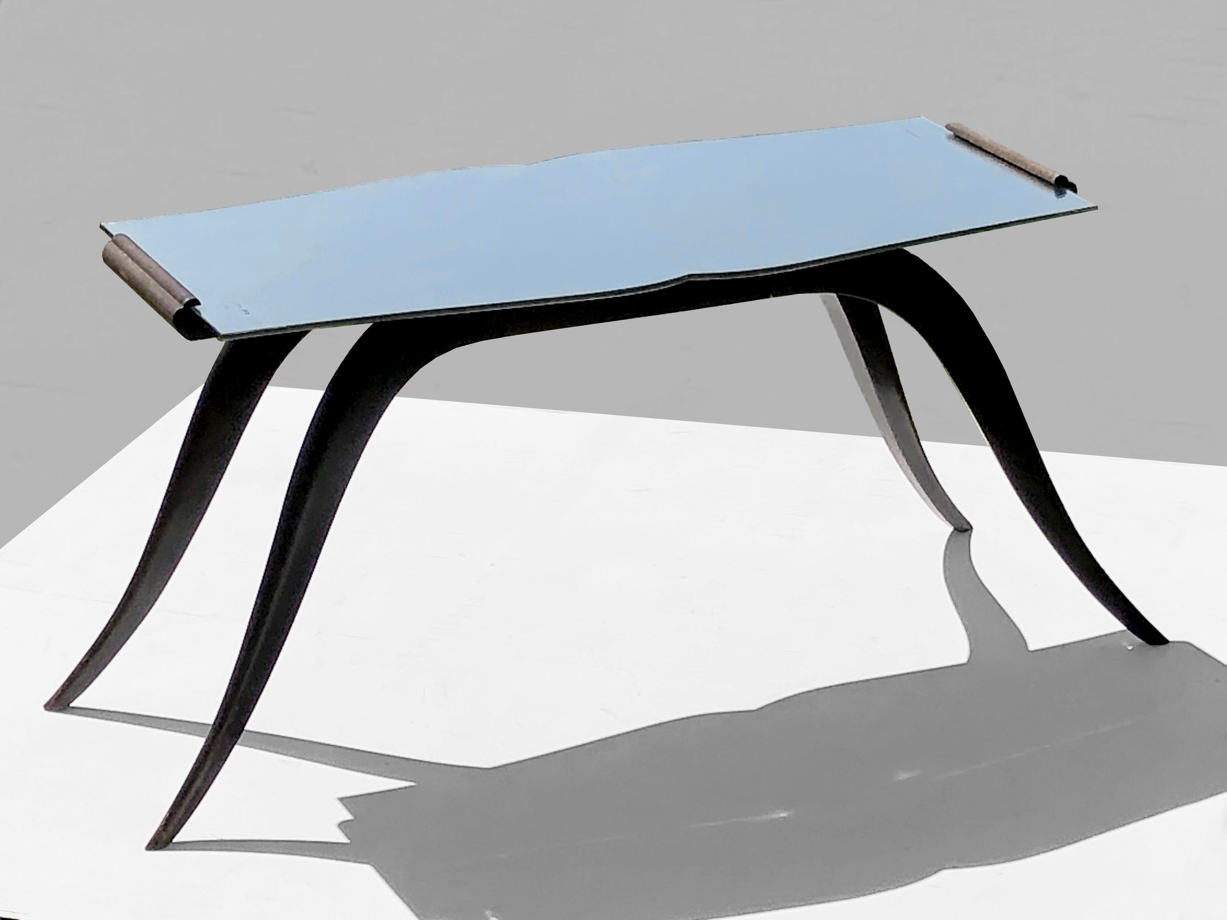 Français Table basse Art déco dans le style de JACQUES-EMILE RUHLMANN, France 1930 en vente