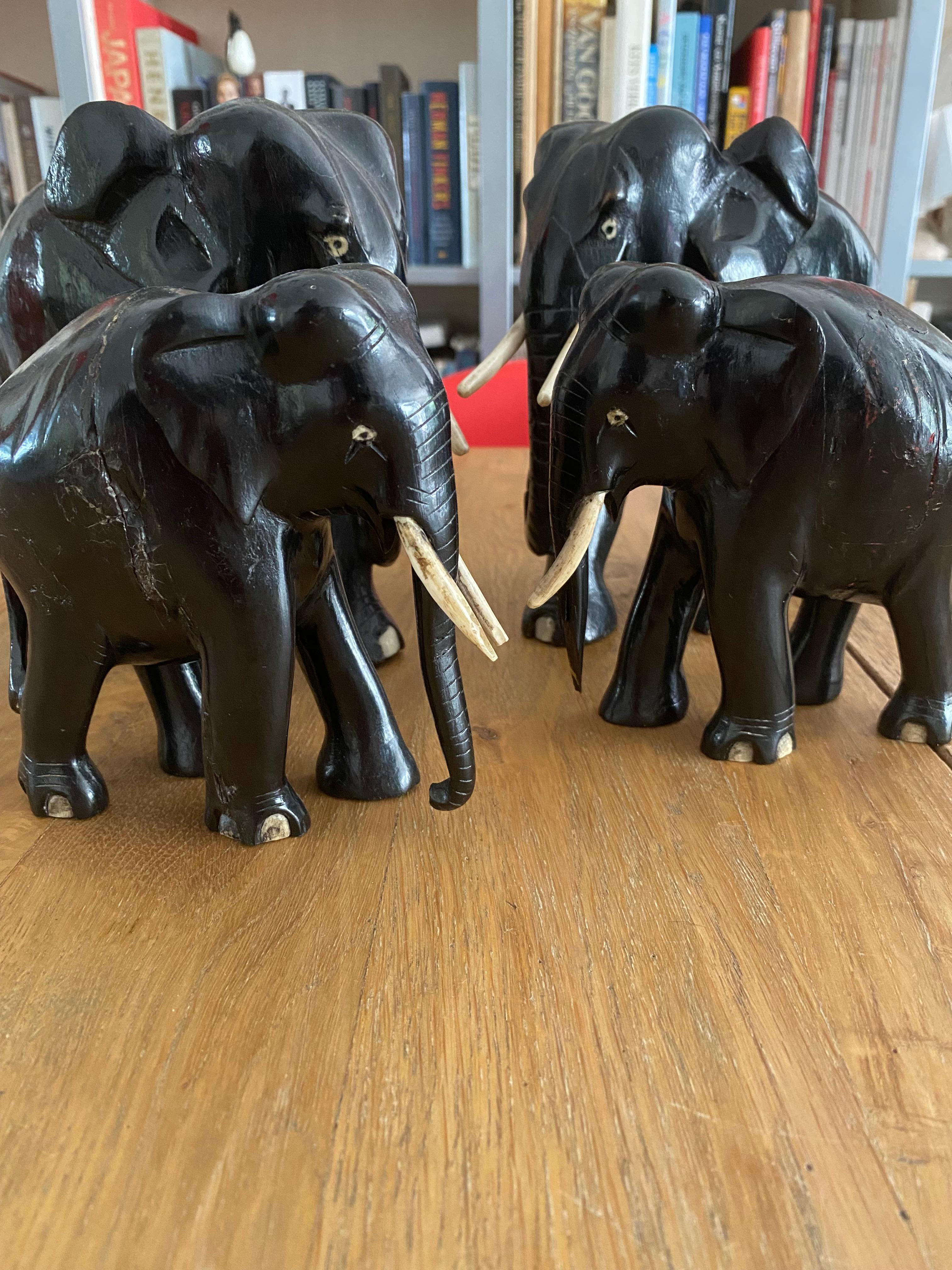 Art Deco Ebony Elephant Family of 3 In Good Condition For Sale In Waddinxveen, ZH