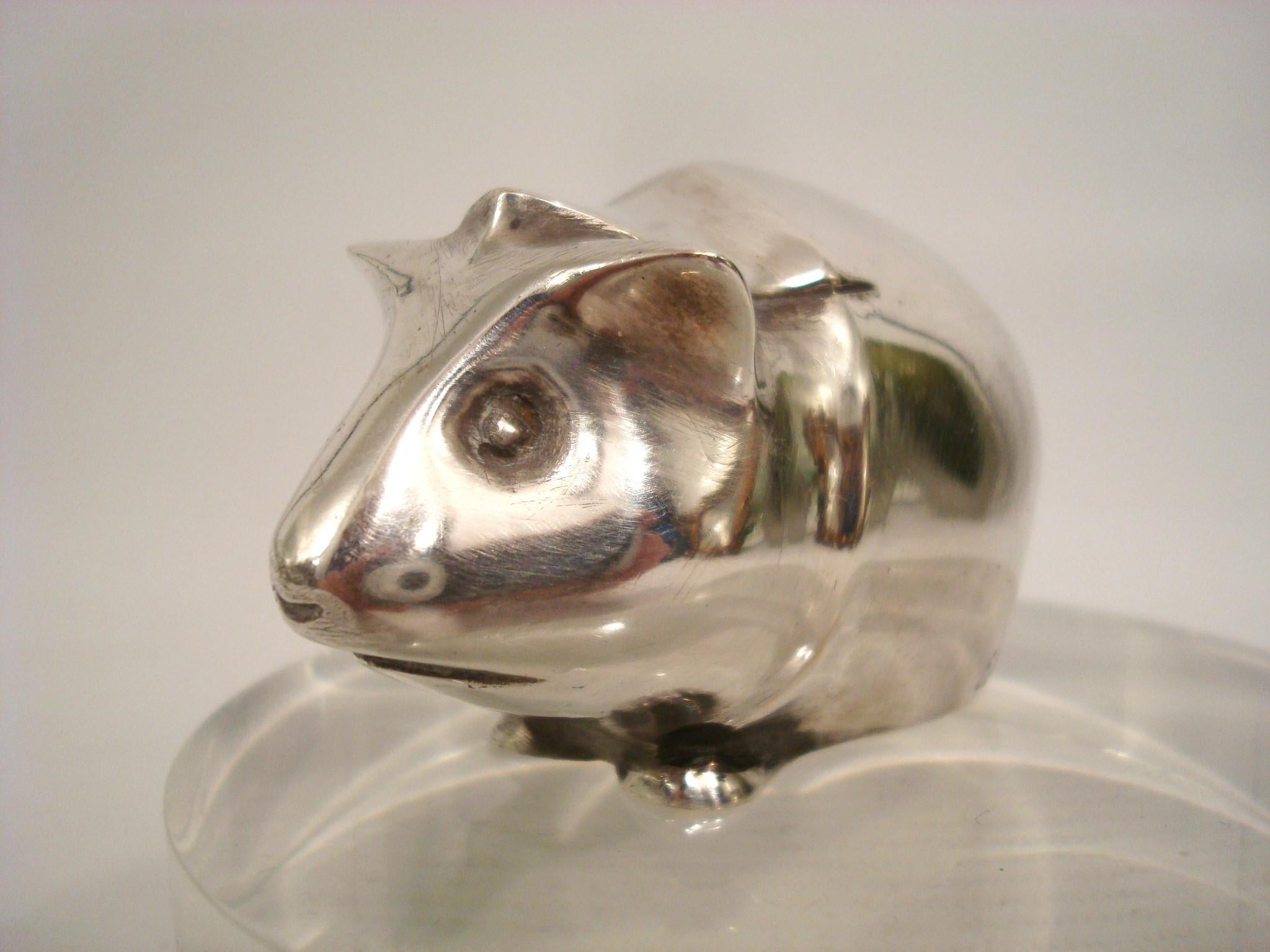 Art Deco Edouard-Marcel Sandoz Meerschweinchen Cochon d'Inde Bronze Briefbeschwerer 1919 (Art déco) im Angebot
