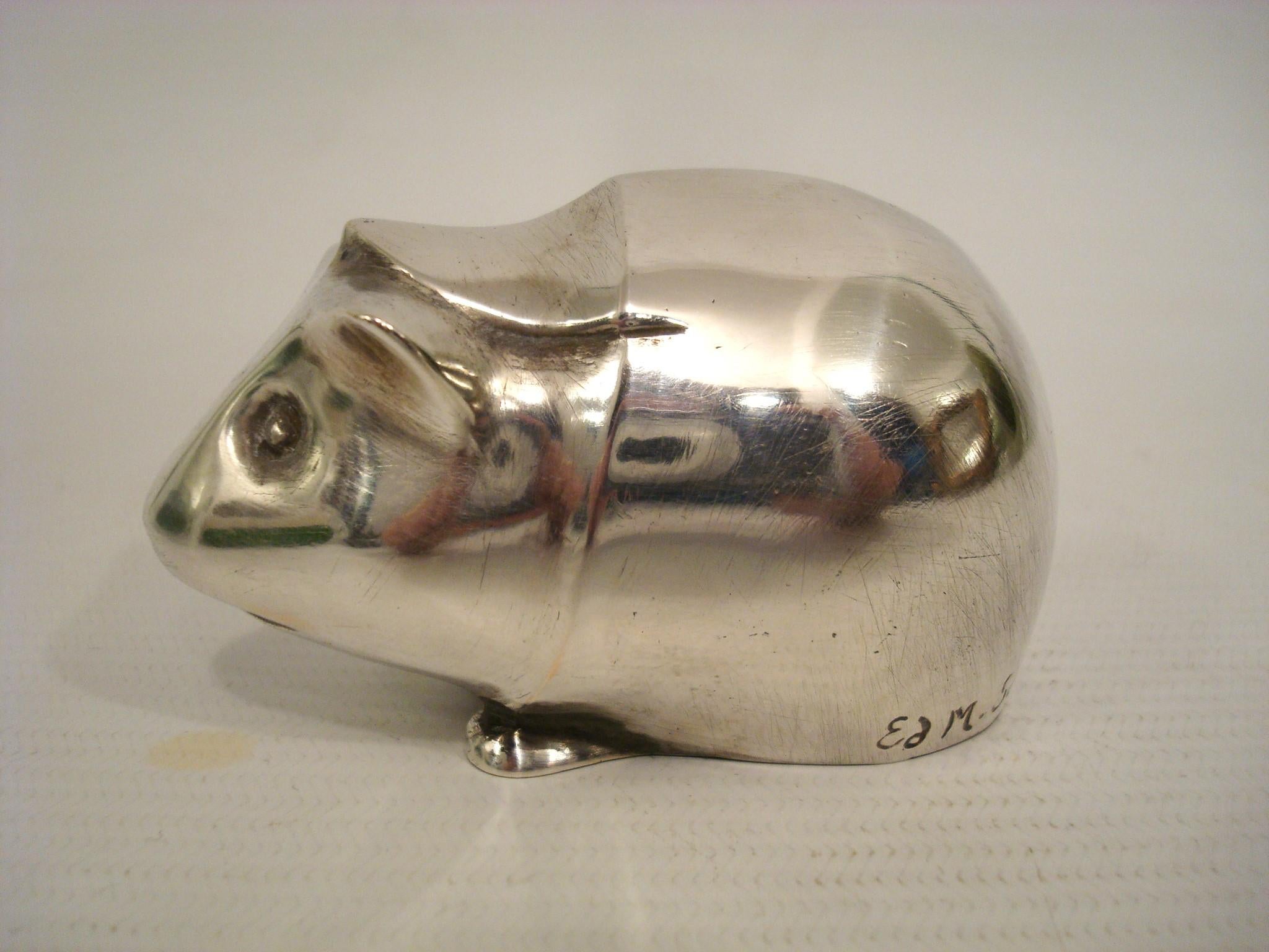 Art Deco Edouard-Marcel Sandoz Meerschweinchen Cochon d'Inde Bronze Briefbeschwerer 1919 (Versilbert) im Angebot