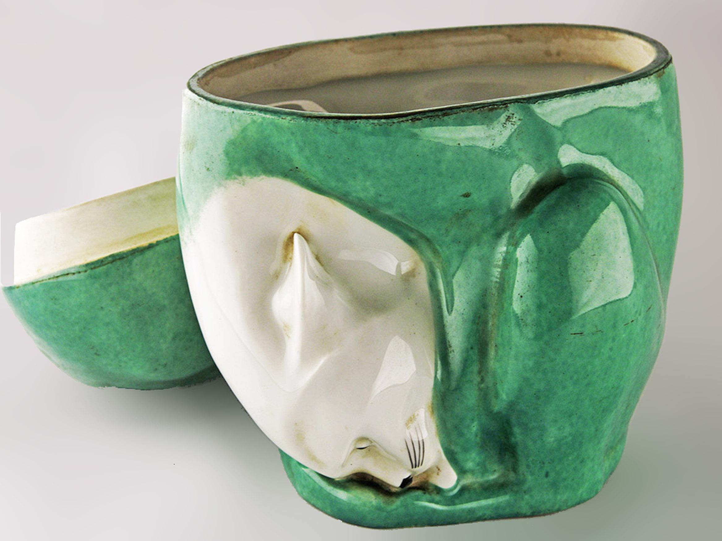 French Art Déco Édouard Marcel Sandoz's Porcelain Fox-Shapped Box for Theodore Haviland For Sale