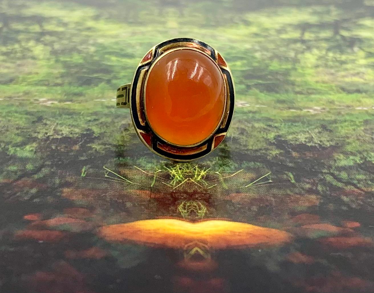 Art Deco Egyprian Revival Polychrome Enamel 14K Gold Cabochon Carnelian Ring For Sale 7