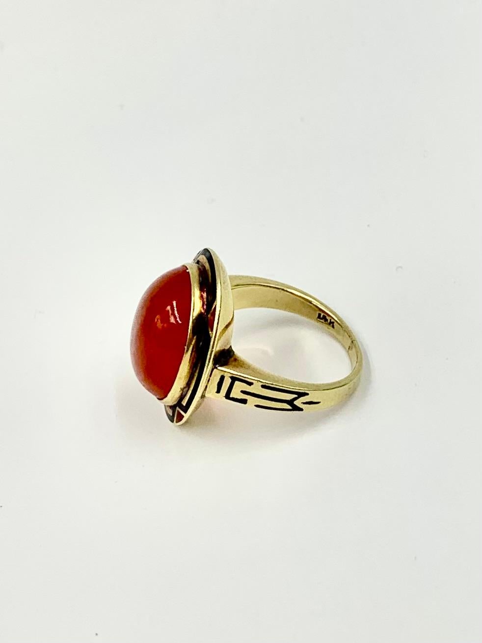 Art Deco Egyprian Revival Polychrome Enamel 14K Gold Cabochon Carnelian Ring For Sale 2