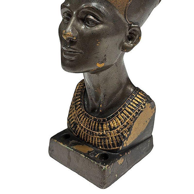 Ägyptische Art-déco-Skulptur der ägyptischen Büste der Königin Nefertiti (Gips) im Angebot