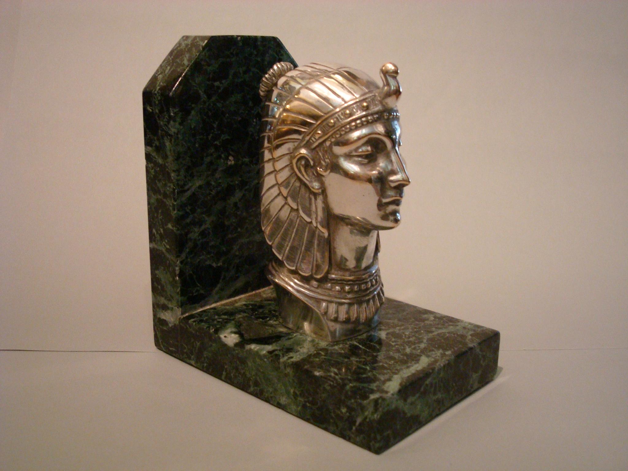 Art Deco Egyptian Head Silvered Bronze Signed Frecourt Bookends In Good Condition In Buenos Aires, Olivos