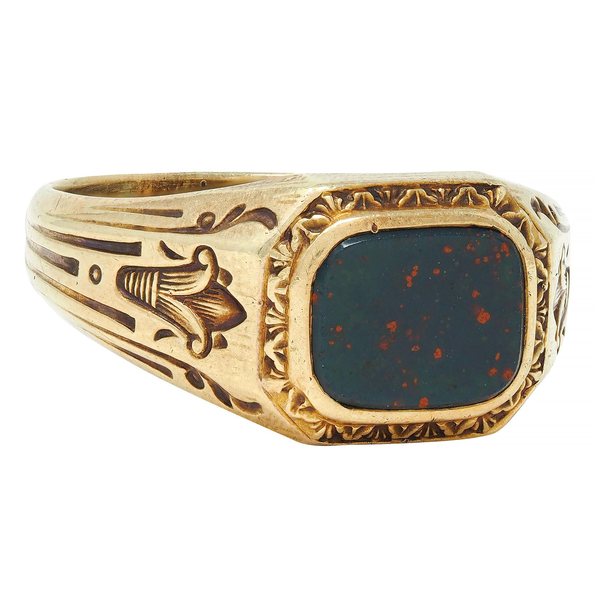 Art Deco Egyptian Revival Bloodstone 14 Karat Yellow Gold Antique Signet Ring In Excellent Condition In Philadelphia, PA