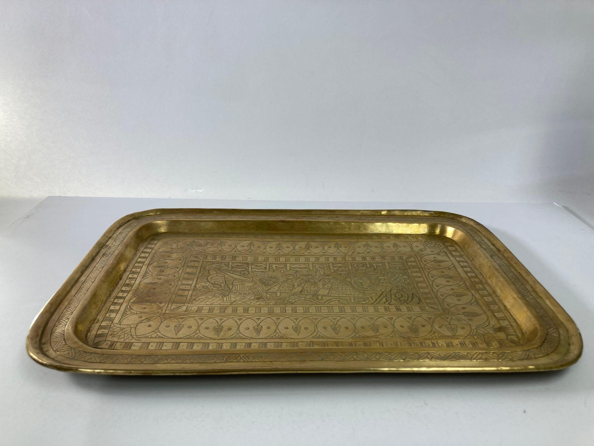 Rechteckiges Art-Déco-Tablett aus antikem Messing im ägyptischen Stil, 1920er Jahre im Angebot 7