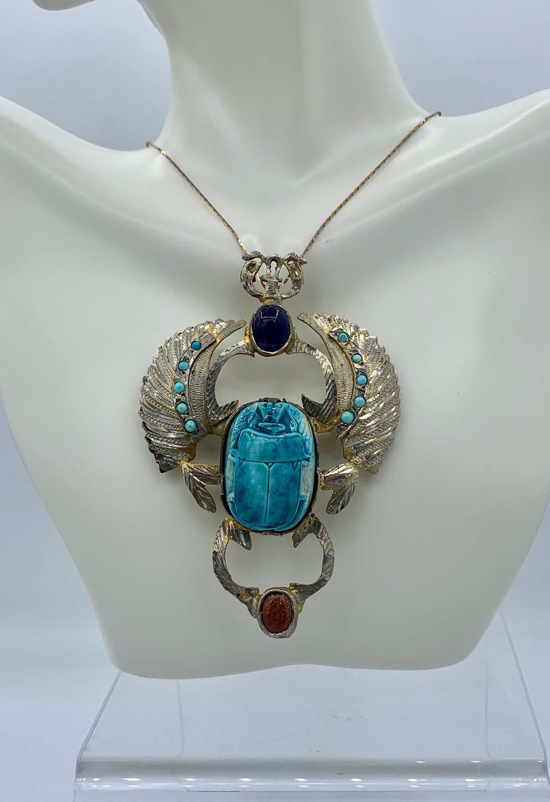 Art Deco Egyptian Revival Scarab Pendant Necklace Turquoise Lapis Goldstone In Good Condition In New York, NY