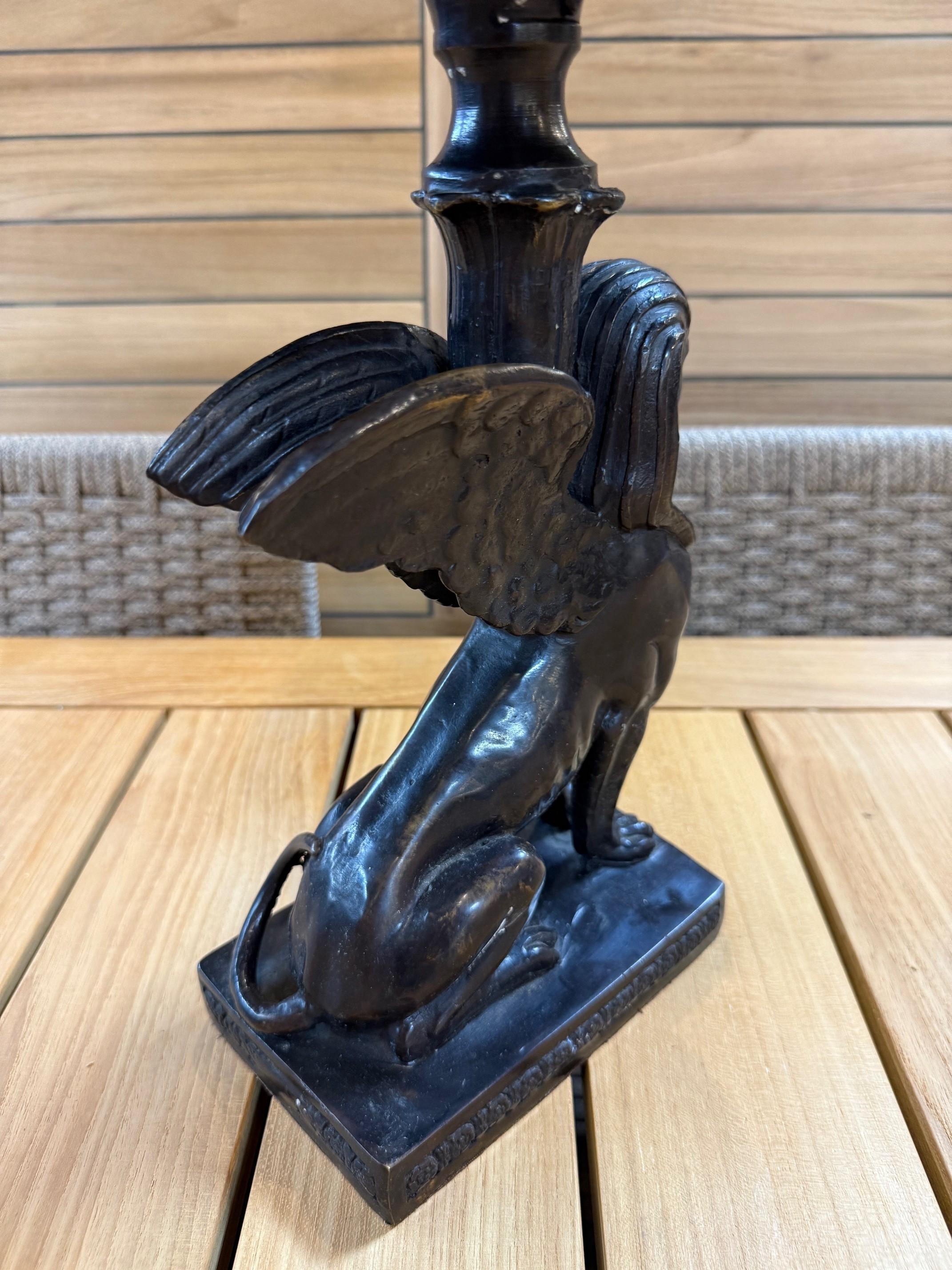 Sfinge alata in bronzo in stile Art Deco Egyptian Revival Tazza in vendita 8