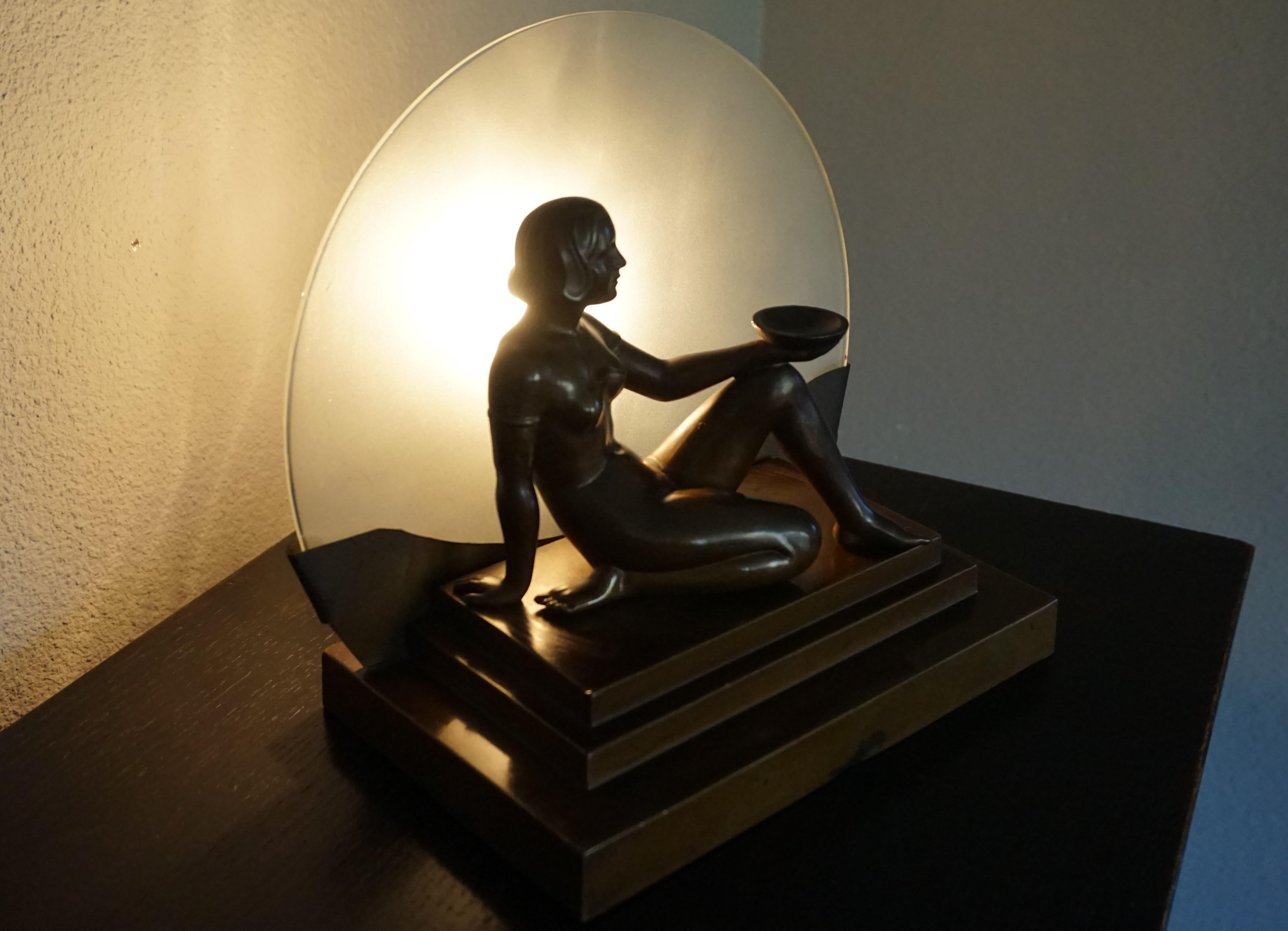 Art Deco Egyptian Style Bronzed Lady Sculpture & Moonlight Silhouette Table Lamp 3