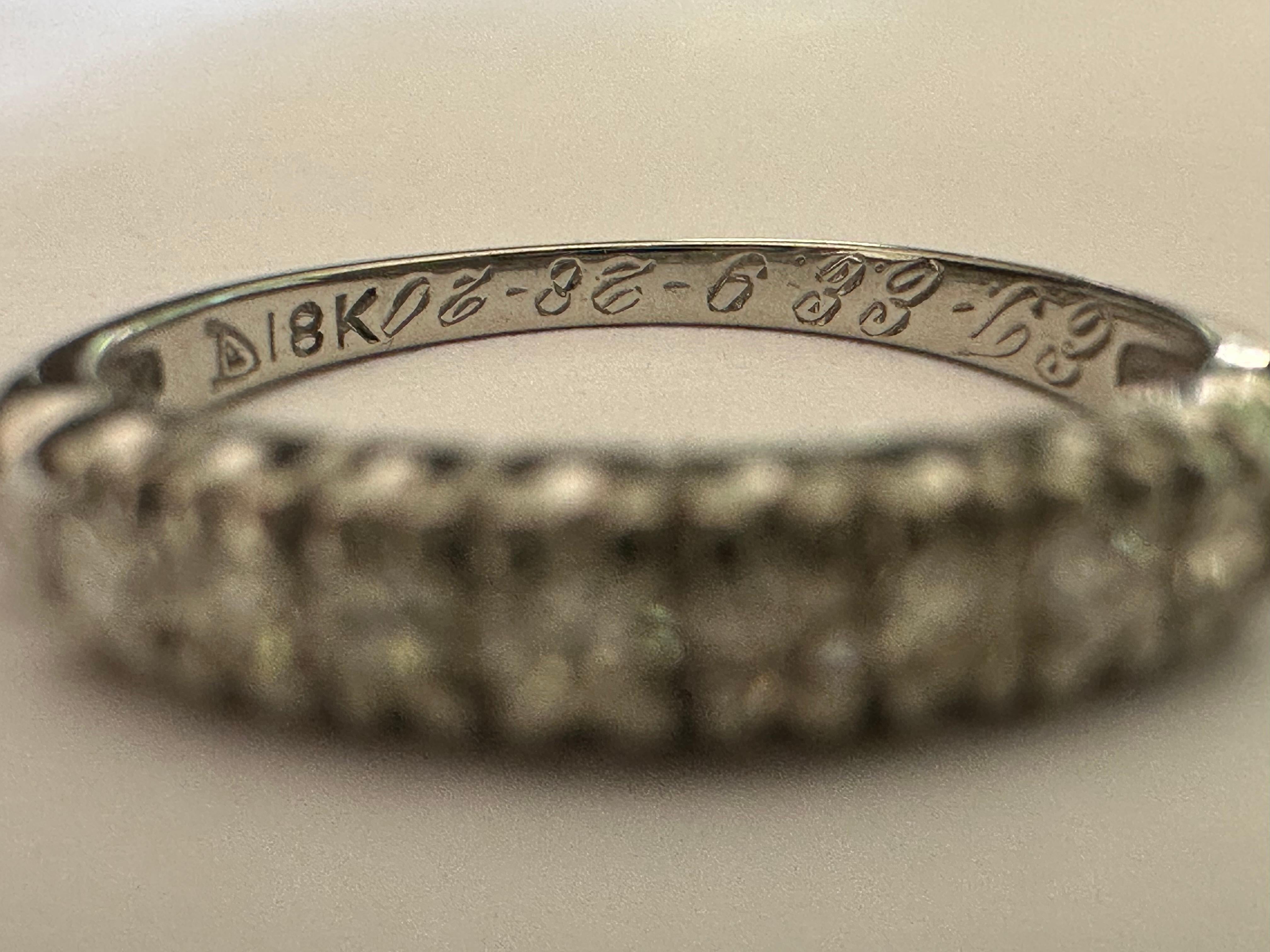 Art Deco Acht-Stein Diamant und 18K Weißgold Band im Angebot 2