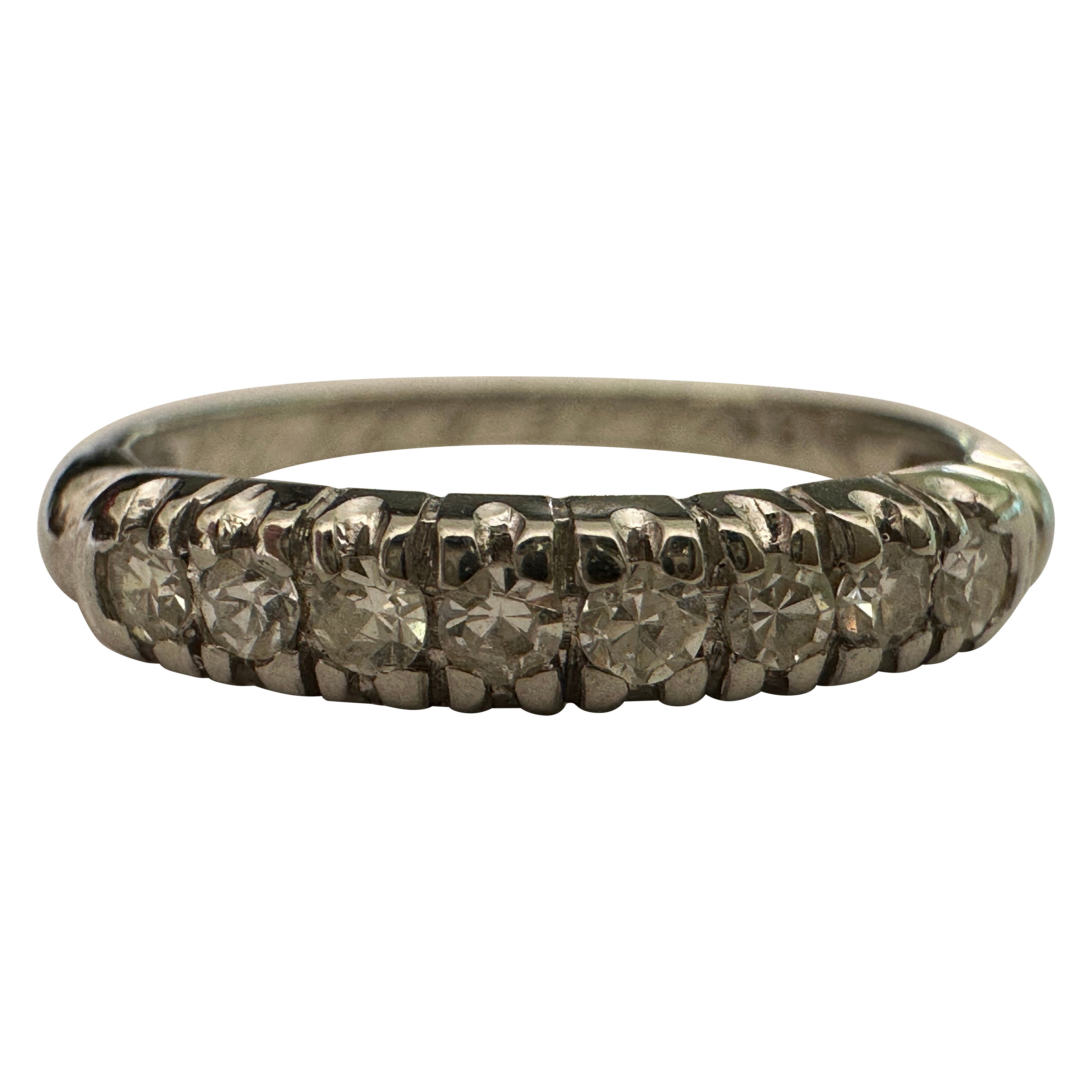 Art Deco Eight-Stone Diamond and 18K White Gold Band