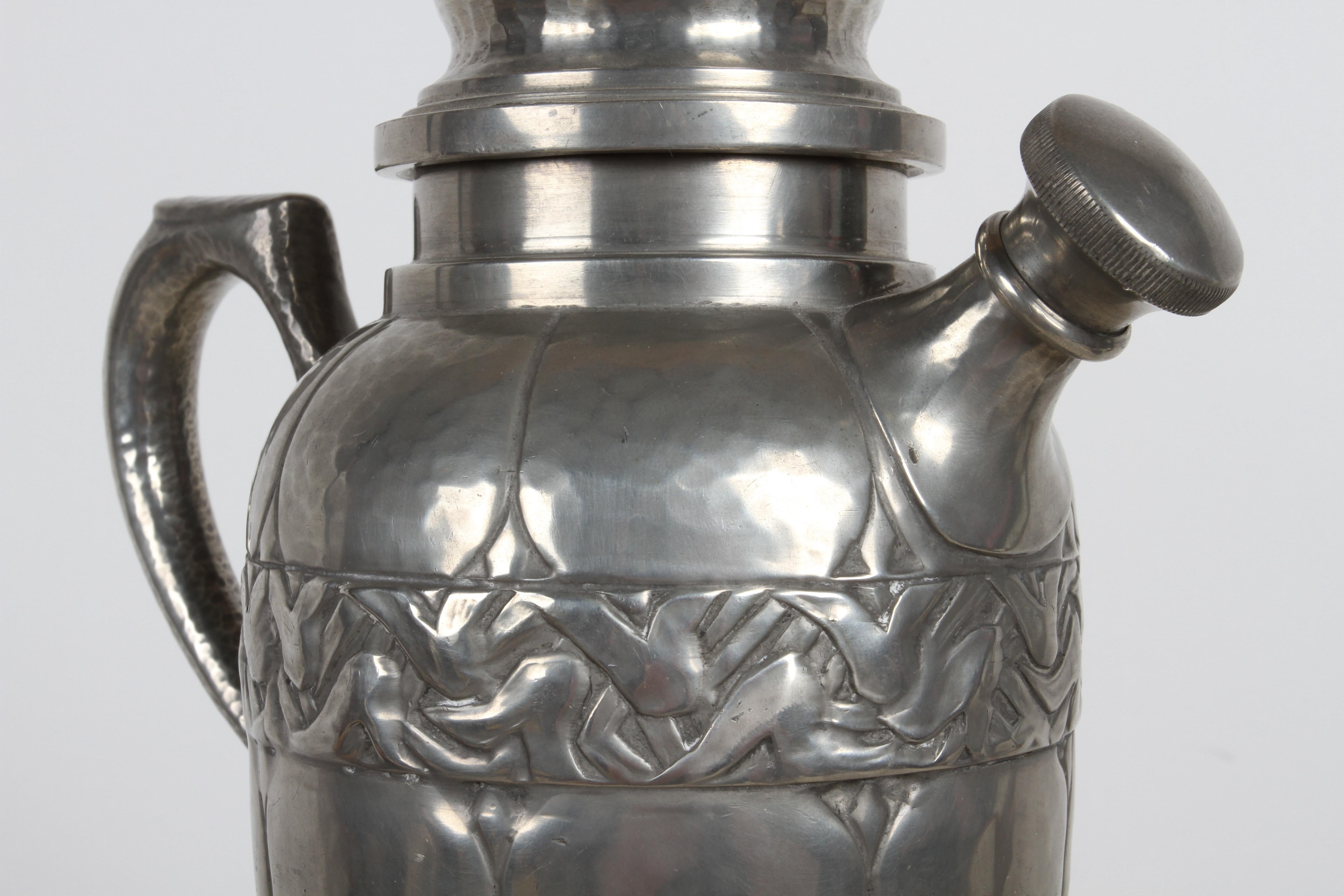 Art Deco Einar Dragsted Denmark Hand Wrought & Hammered Pewter Cocktail Shaker  For Sale 14