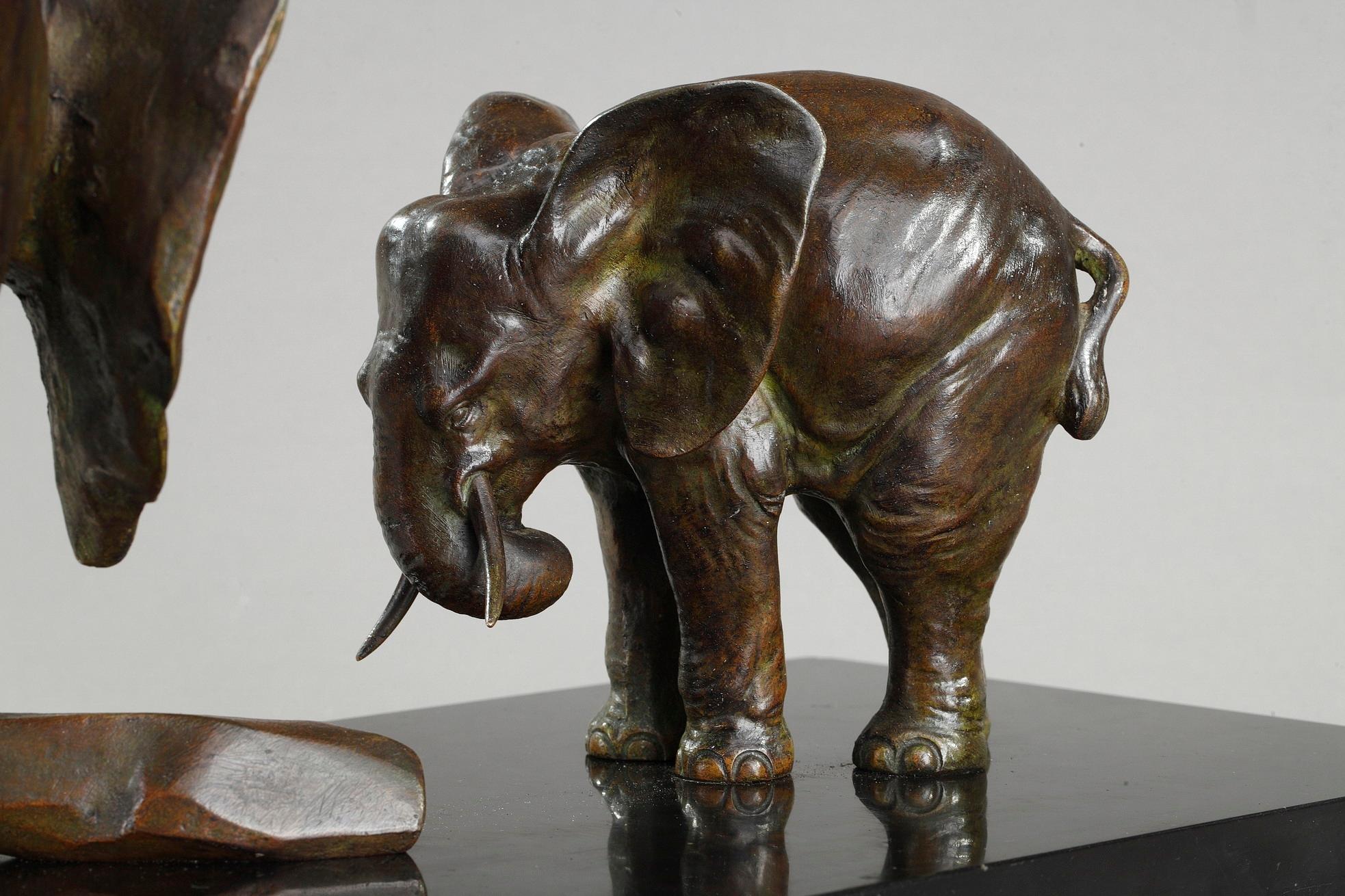 Art Deco Elephant with Its Two Baby Elephants by Ulisse Caputo For Sale 5