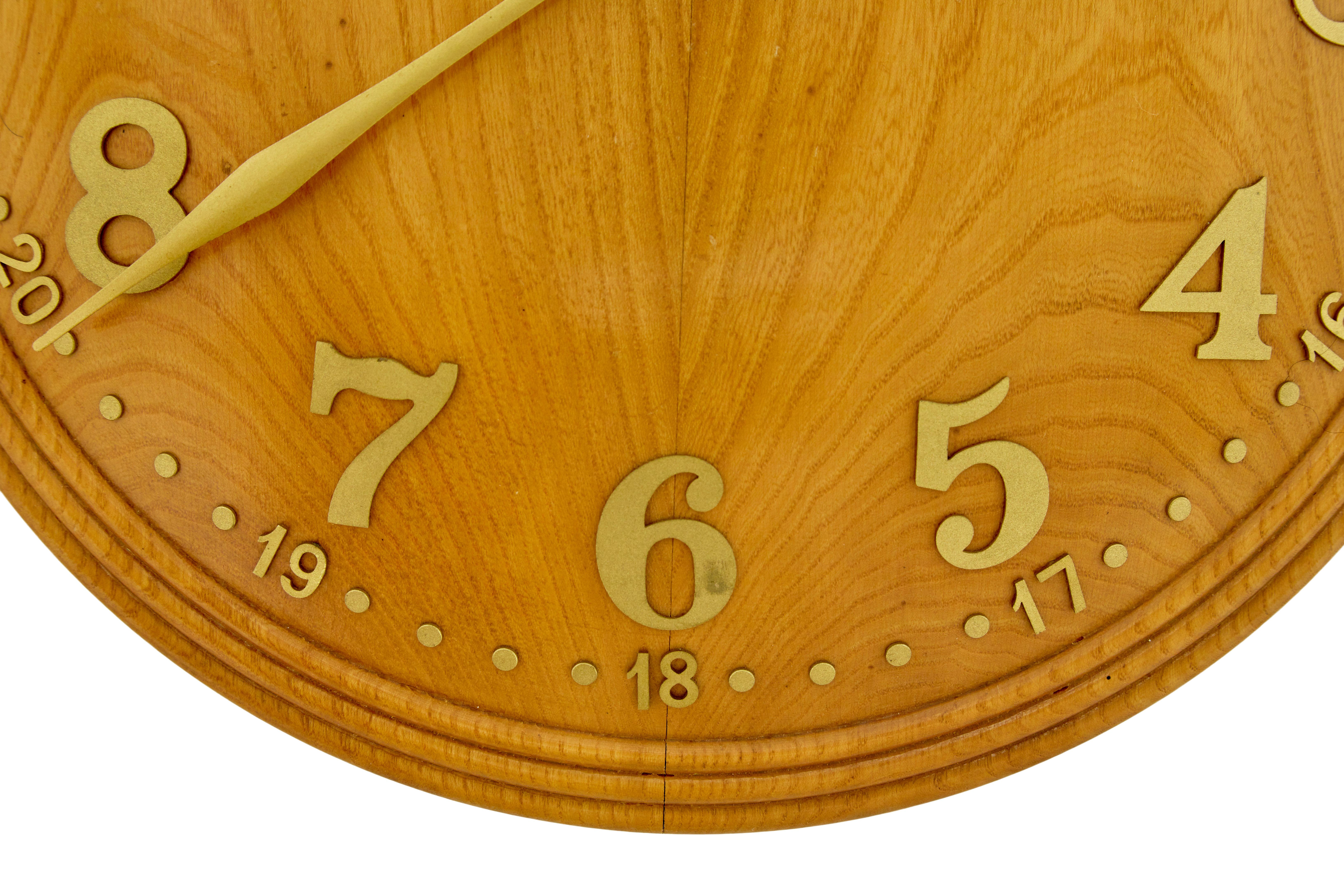 Art deco ulme wanduhr von Zenith (Art déco) im Angebot