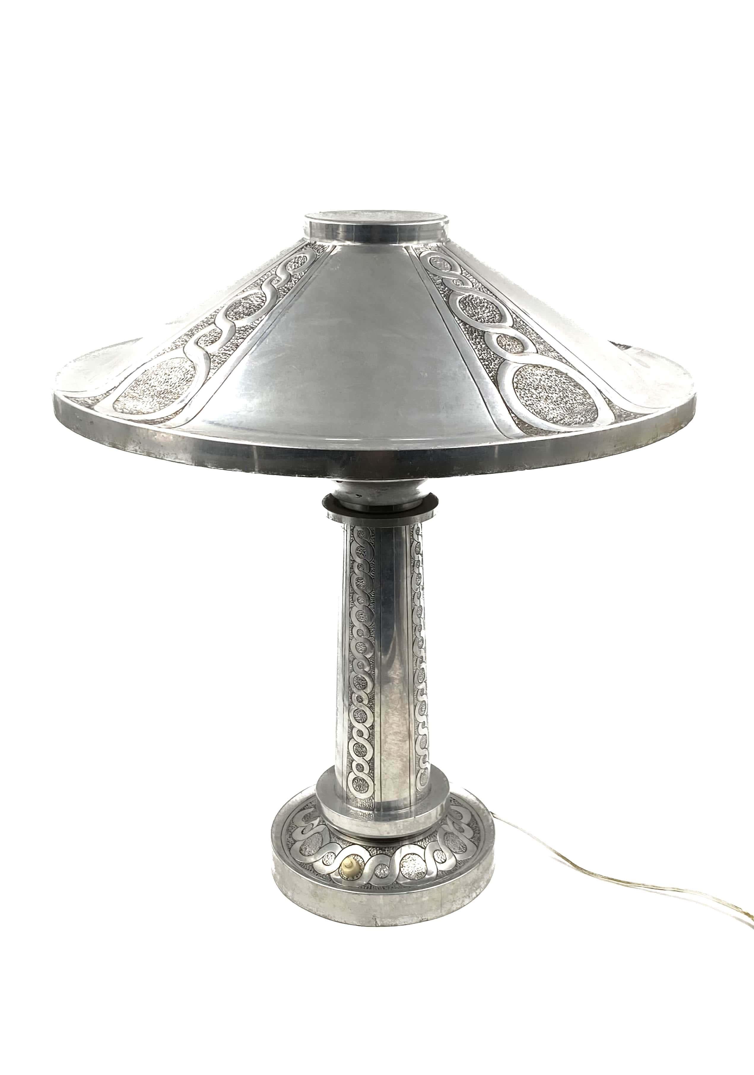Early 20th Century Art Deco embossed Table Lamp, France, ca. 1920s For Sale