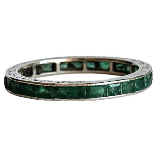 Art Deco Emerald and 18 Carat White Gold Eternity Band