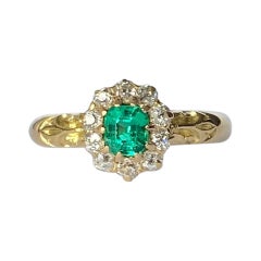 Art Deco Emerald and Diamond 18 Carat Gold Cluster Ring