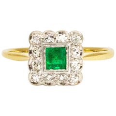 Antique Art Deco Emerald and Diamond 18 Carat Gold Cluster Ring