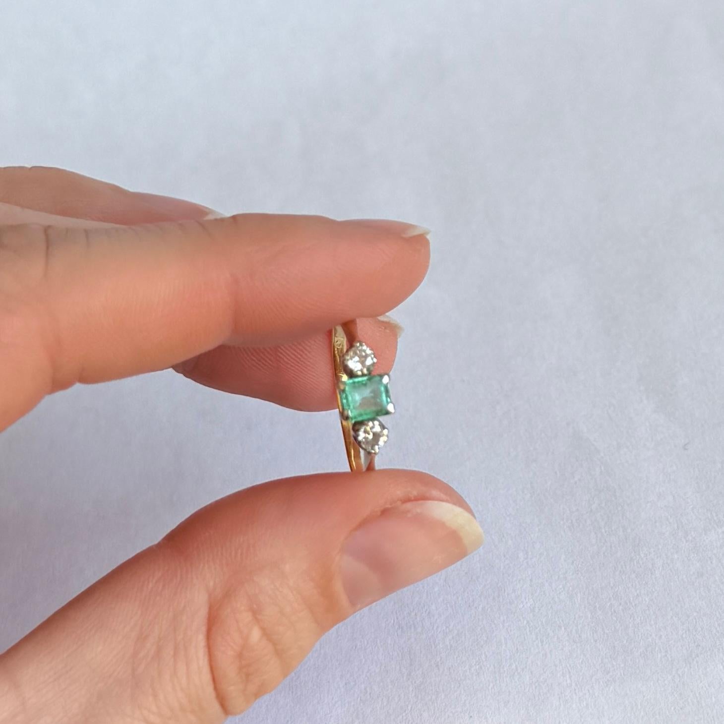 Art Deco Emerald and Diamond 18 Carat Gold Three-Stone Ring In Good Condition For Sale In Chipping Campden, GB