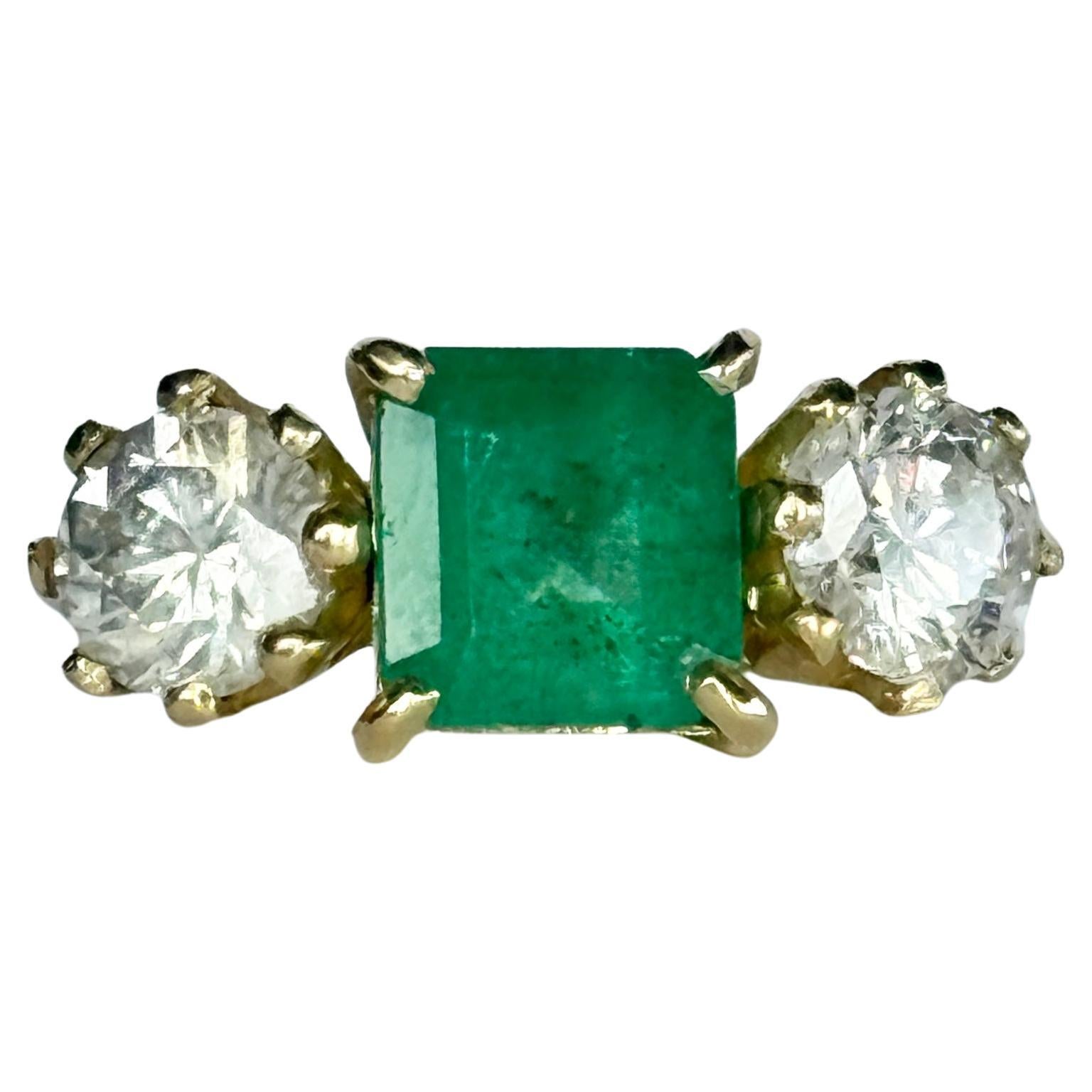 Anello a tre pietre in oro 18 carati con smeraldo e diamante Art Deco