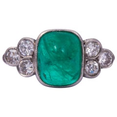 Antique Art Deco Emerald and Diamond 18 Carat White Gold Ring