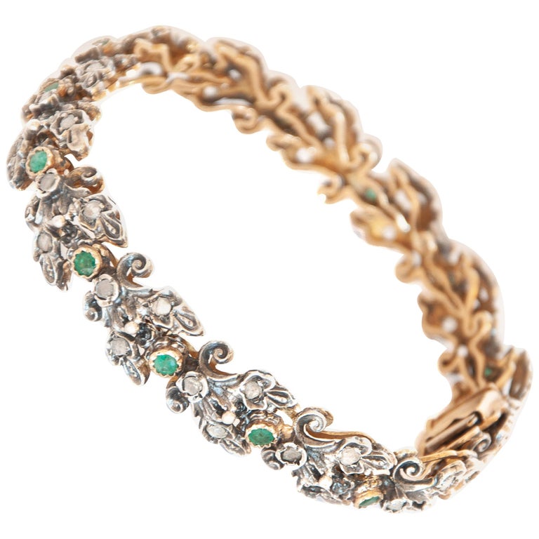 Emerald and Diamond 18K Gold Link Bracelet For Sale at 1stDibs