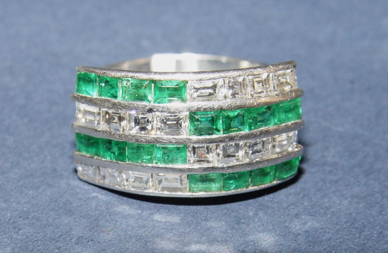 Art Deco Emerald and Diamond Cocktail Ring 18K s-6 For Sale 9