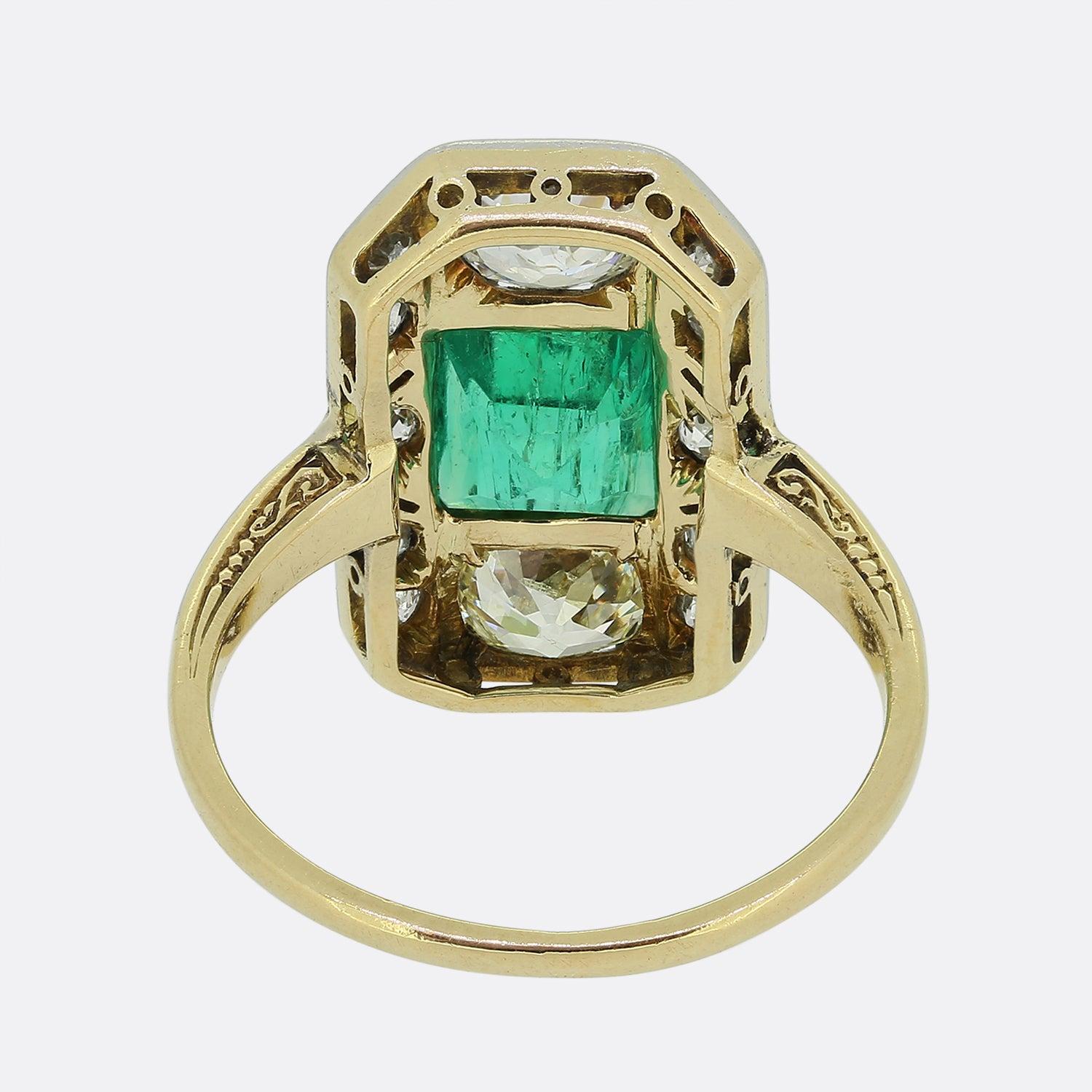 Art Deco Emerald and Diamond Plaque Ring In Good Condition For Sale In London, GB