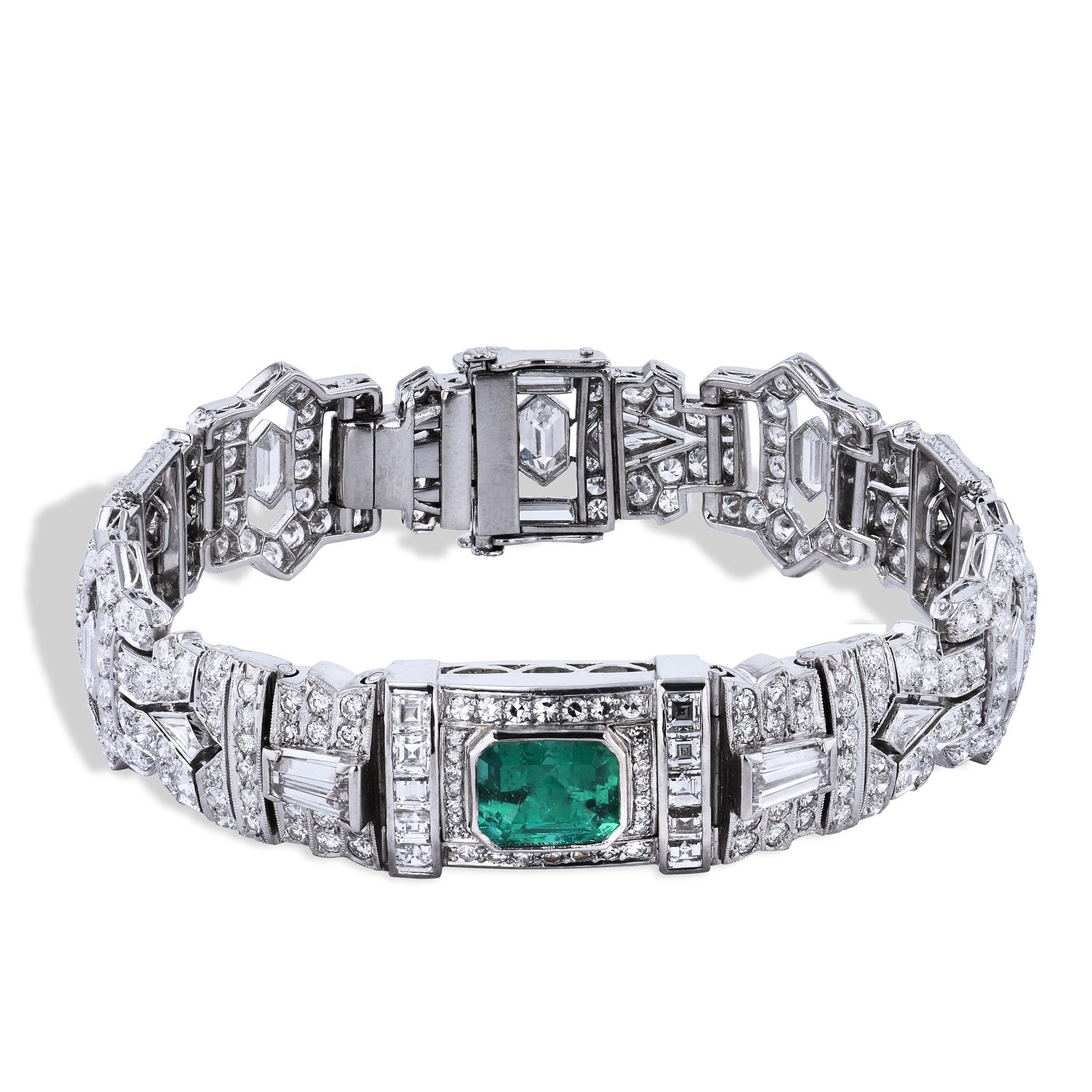 A.G.L. Zertifiziertes Platinarmband mit 1,96 Smaragden und 16 Karat Diamanten im Art Deco Stil

Dieses atemberaubende Stück im Art-Déco-Stil diente früher zur Aufbewahrung einer Uhr.  
Er wurde von H&H Jewels modifiziert, um einen erstaunlichen