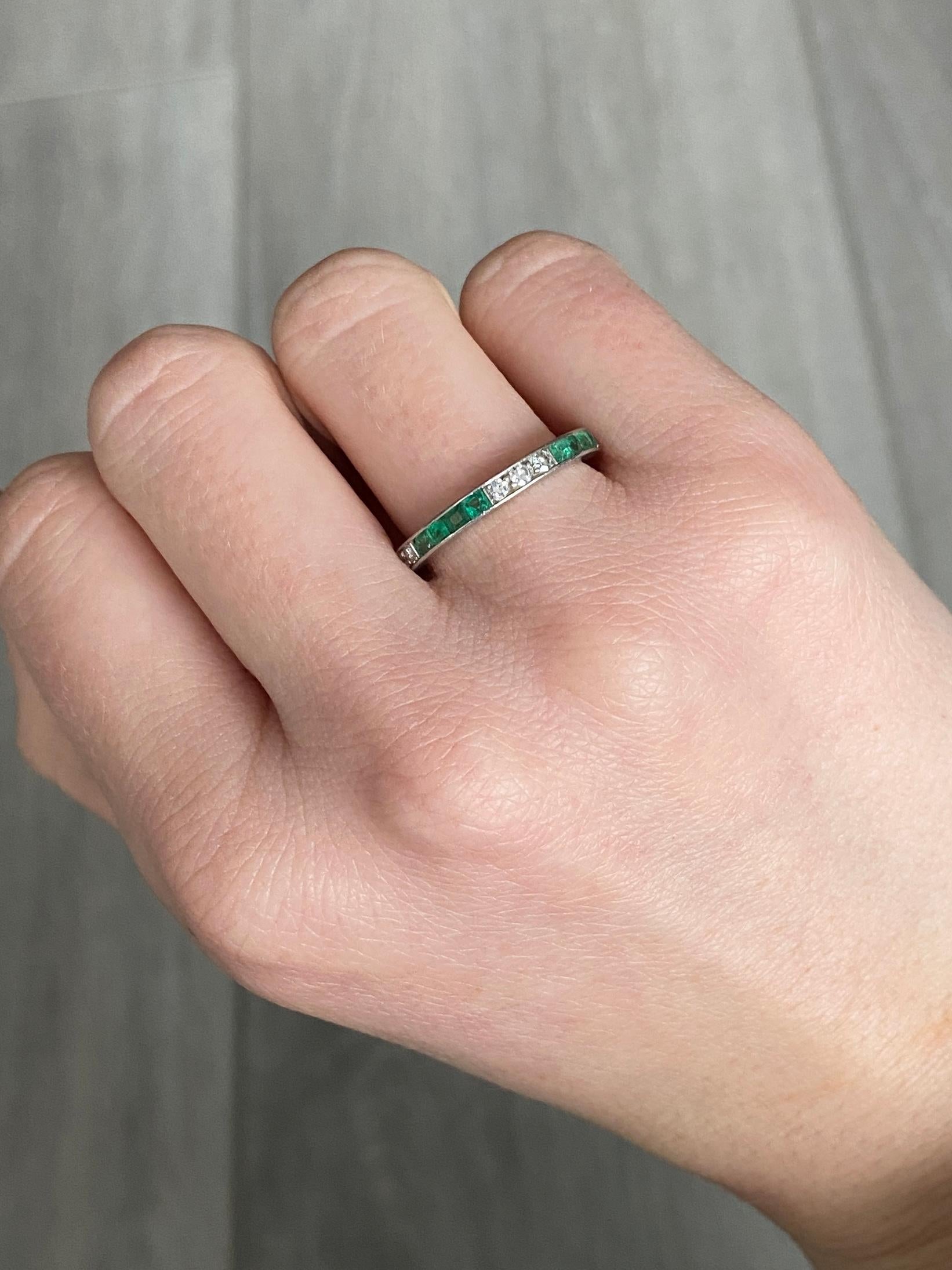 Art Deco Emerald and Diamond Platinum Full Eternity Band In Good Condition In Chipping Campden, GB