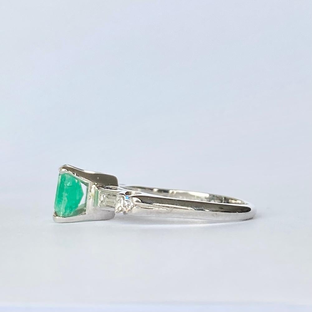 Art Deco Emerald and Diamond Platinum Solitaire Ring In Good Condition For Sale In Chipping Campden, GB