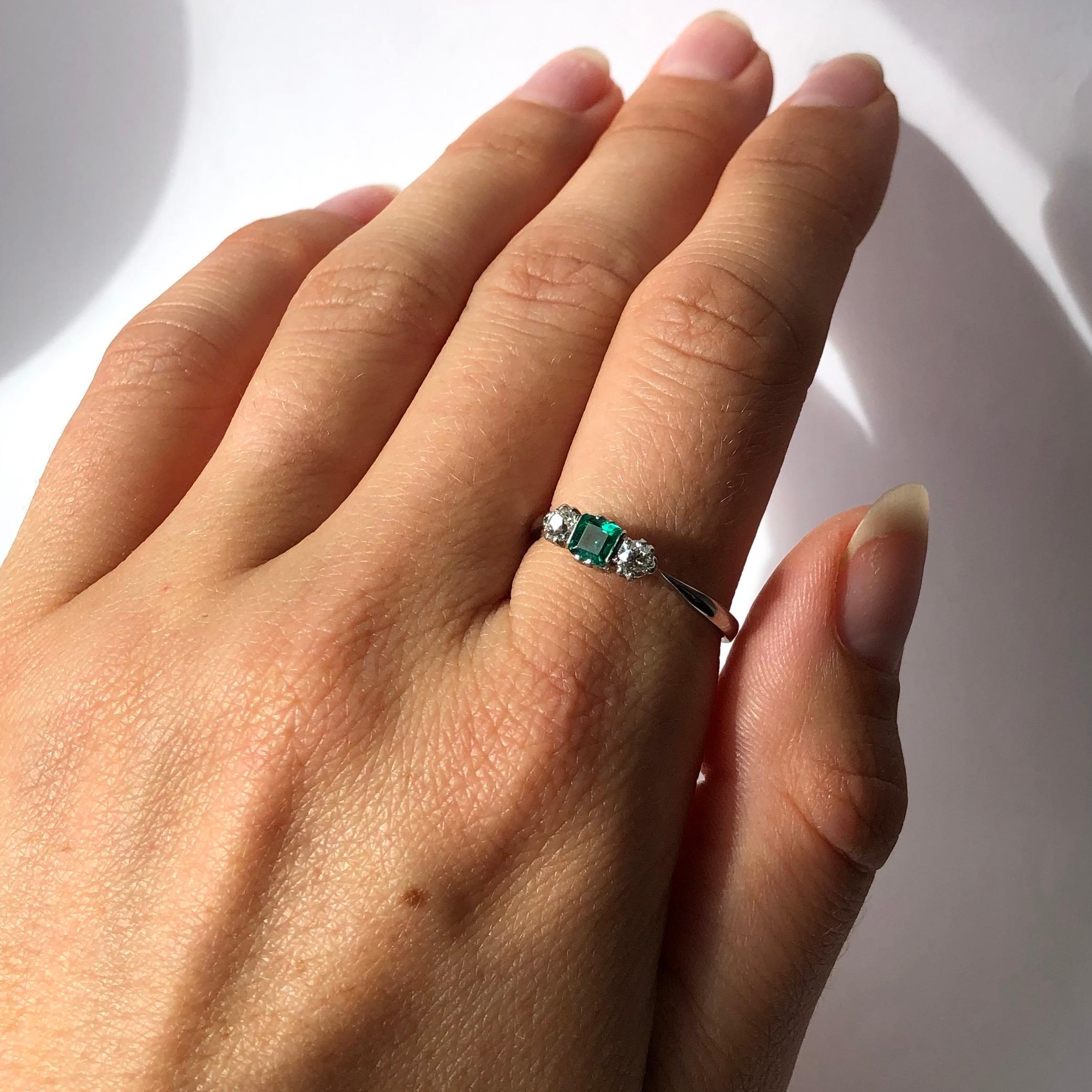 Art Deco Emerald and Diamond Platinum Three-Stone Ring In Good Condition In Chipping Campden, GB
