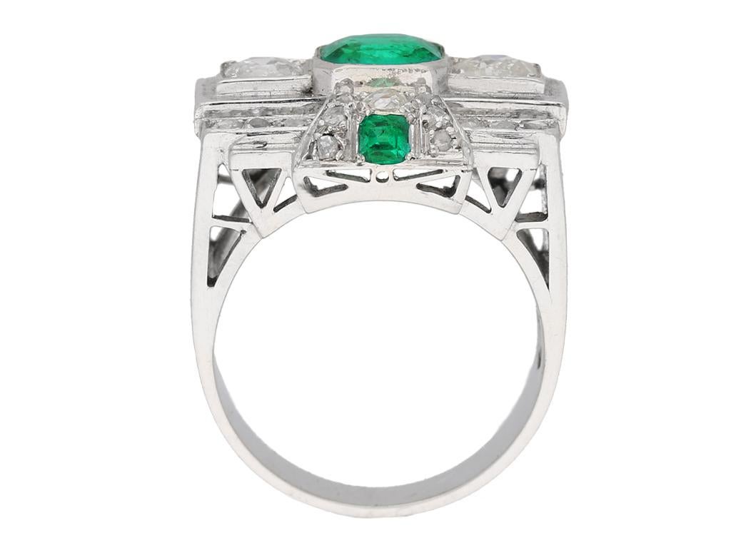 Art-Déco-Ring mit Smaragd und Diamant, um 1935. (Art déco) im Angebot