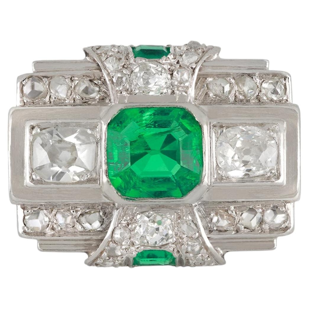 Art-Déco-Ring mit Smaragd und Diamant, um 1935.