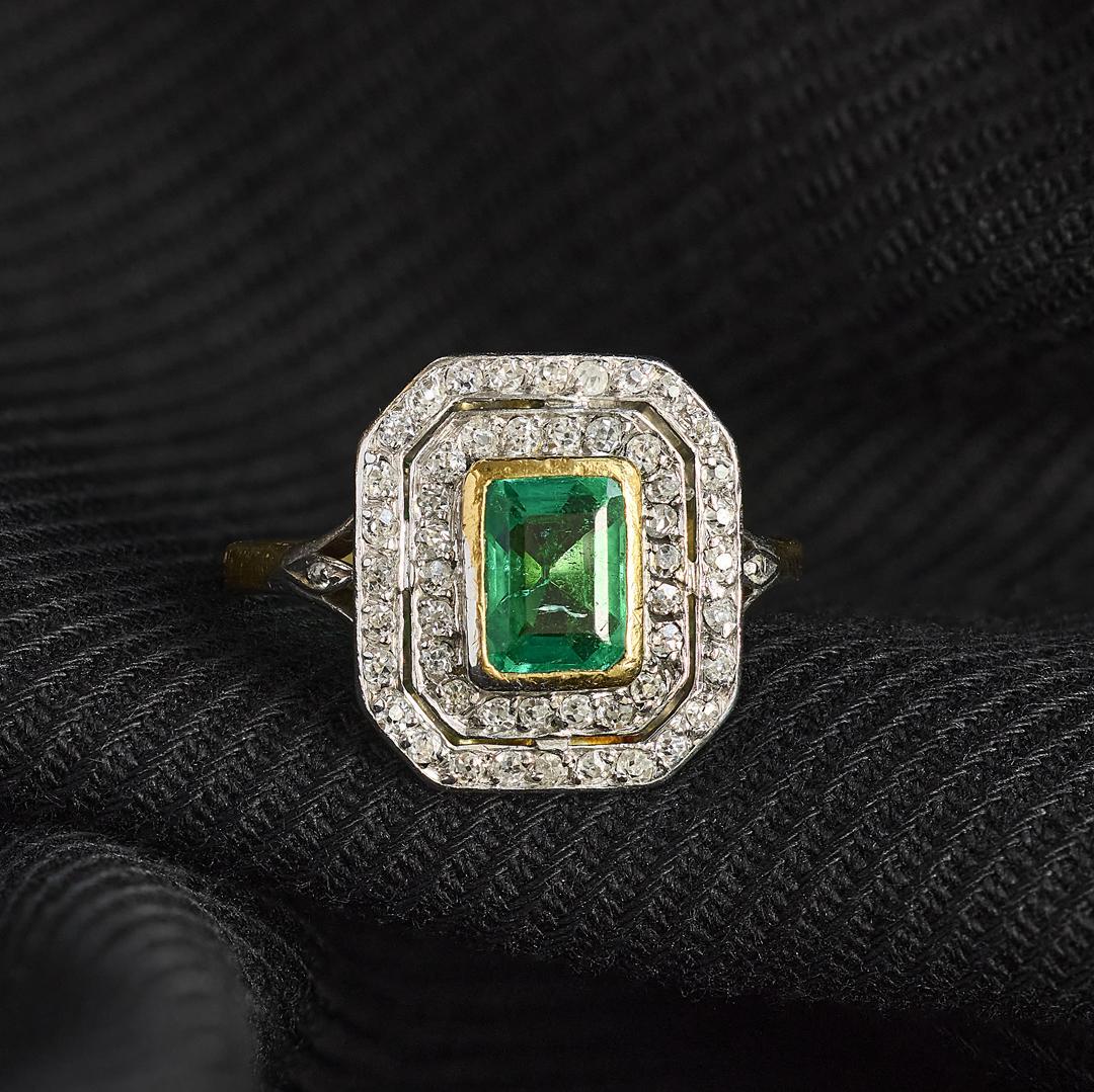 Art déco-Ring mit Smaragd und Diamant für Damen oder Herren im Angebot