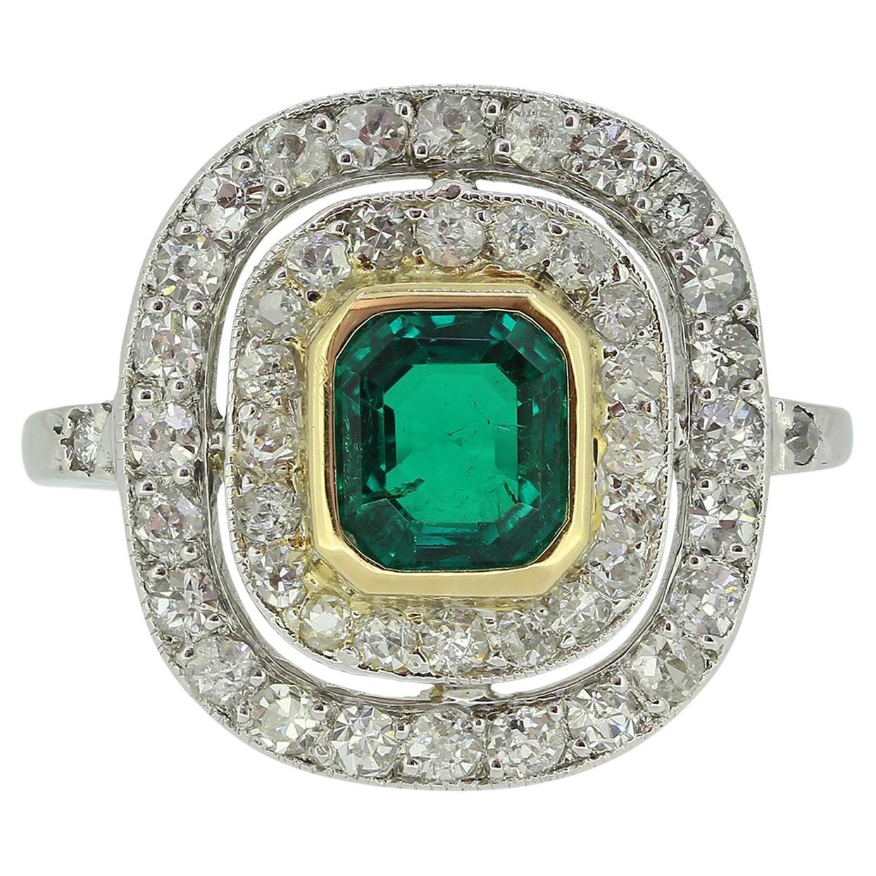 Art déco-Ring mit Smaragd und Diamant im Angebot