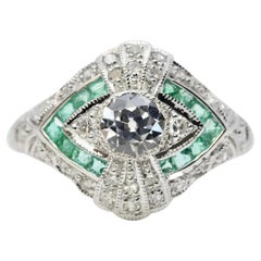 Art Deco Emerald and Diamond ring in 14K White Gold