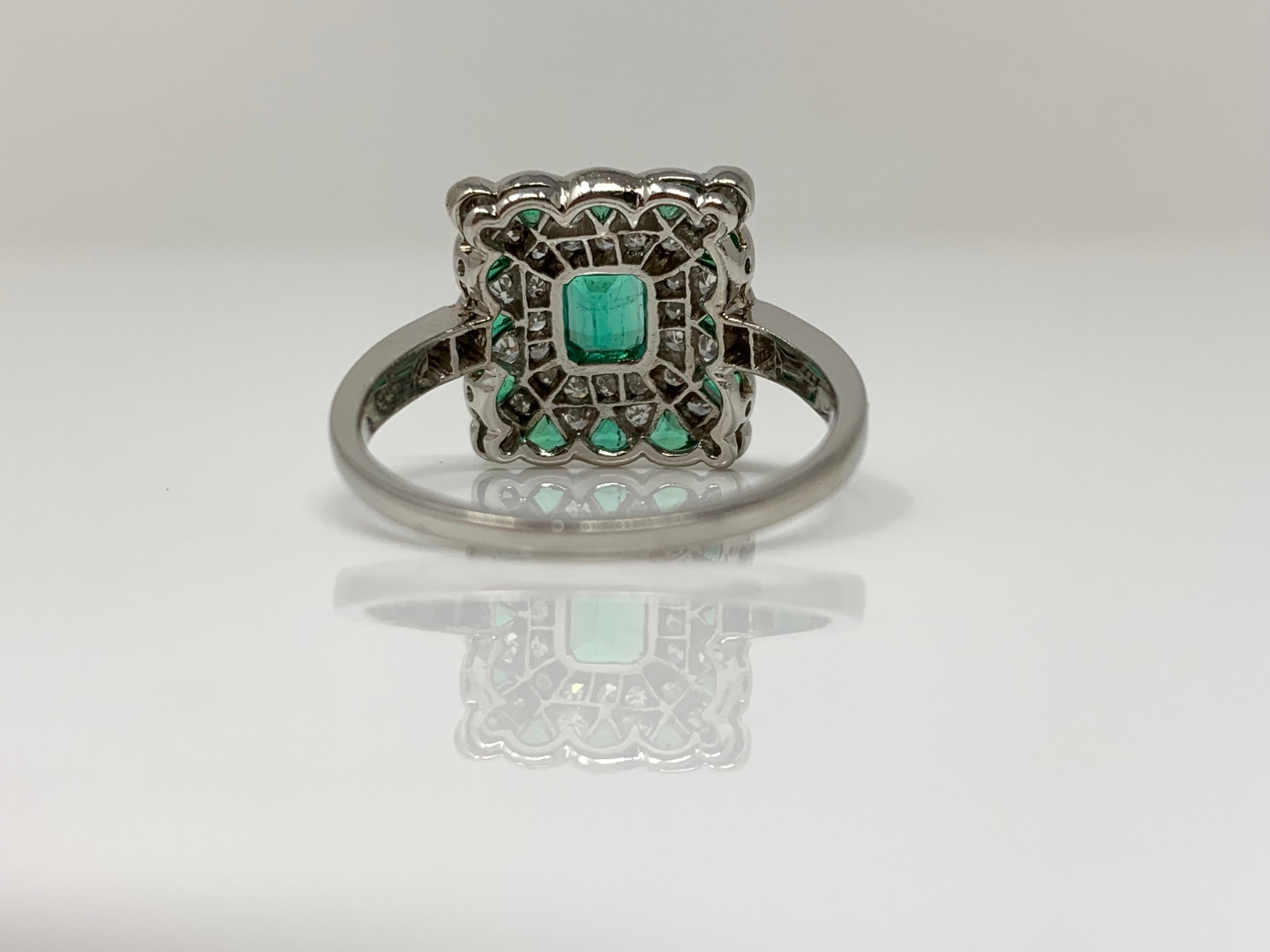 Emerald and Diamond Ring in Platinum In Excellent Condition In New York, NY