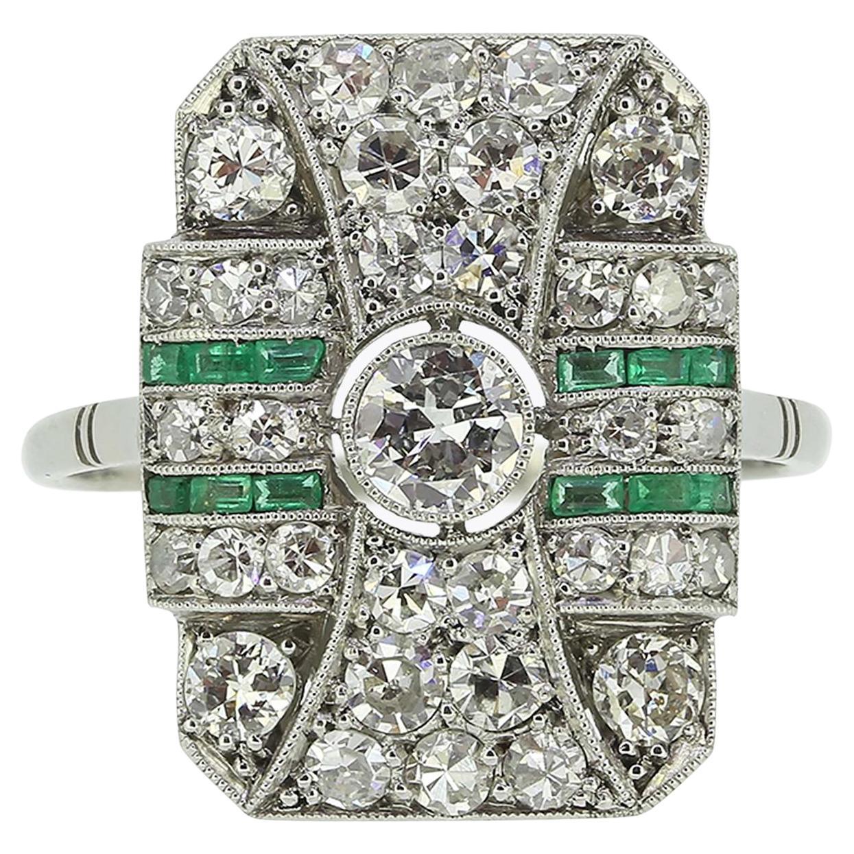 Art Deco Emerald and Diamond Tablet Ring For Sale