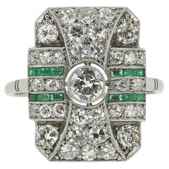 Art Deco-Tischring mit Smaragd und Diamant