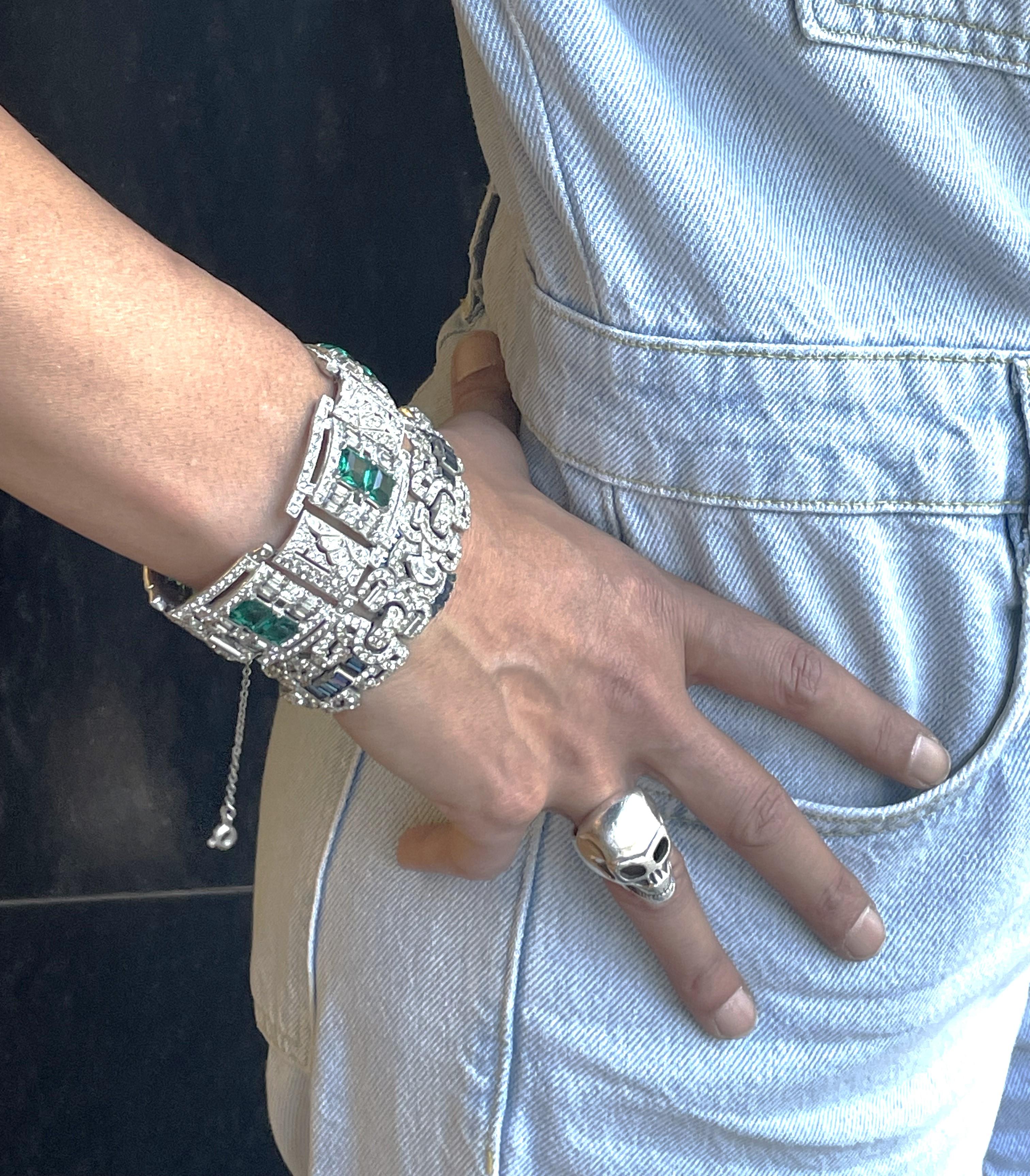 Art déco BRACELET COCKTAIL ART DECO ÉMÉRAL ET PASTE BLANC, RHODIUM, FRANCE 1920/30s en vente