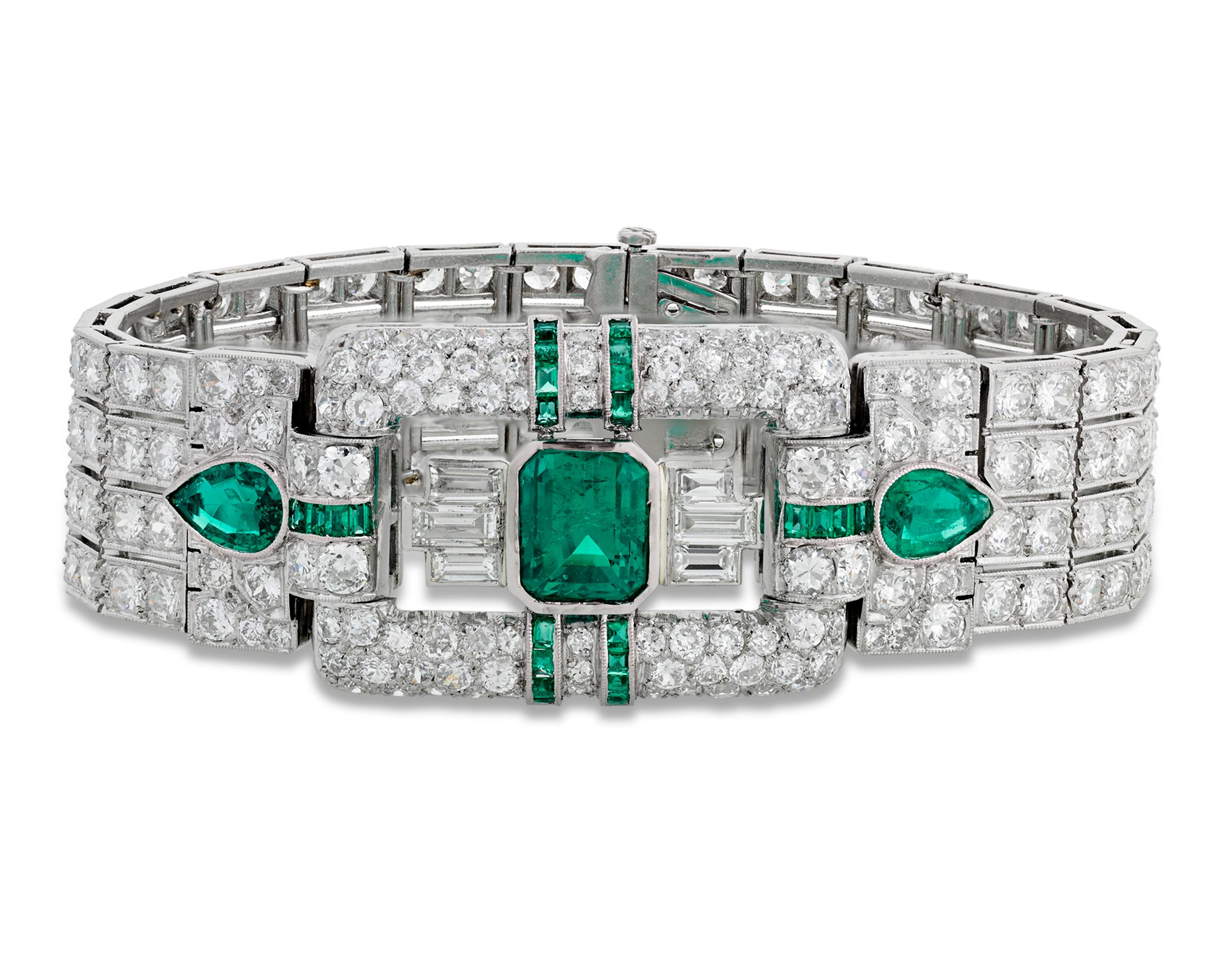 Women's Art Deco Emerald Bracelet, 16.90 Carat