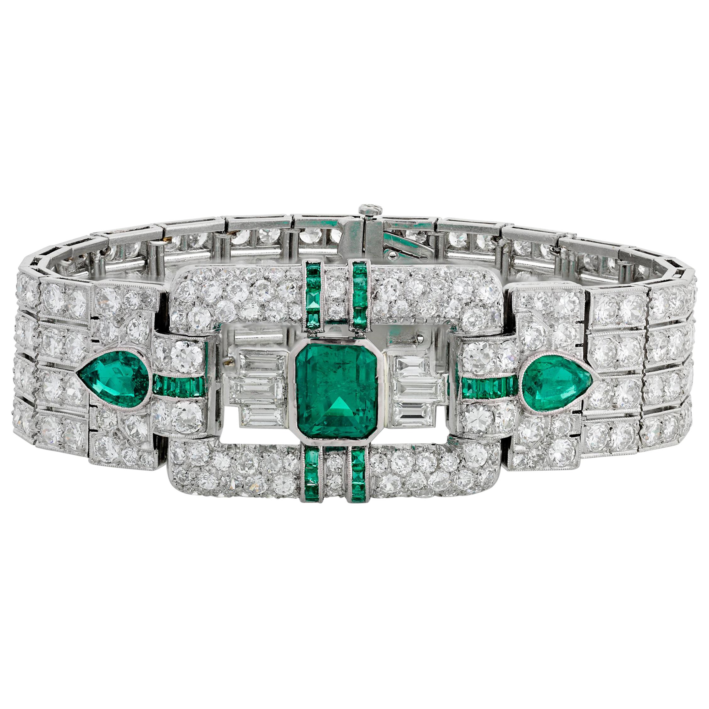 Art Deco Emerald Bracelet, 16.90 Carat