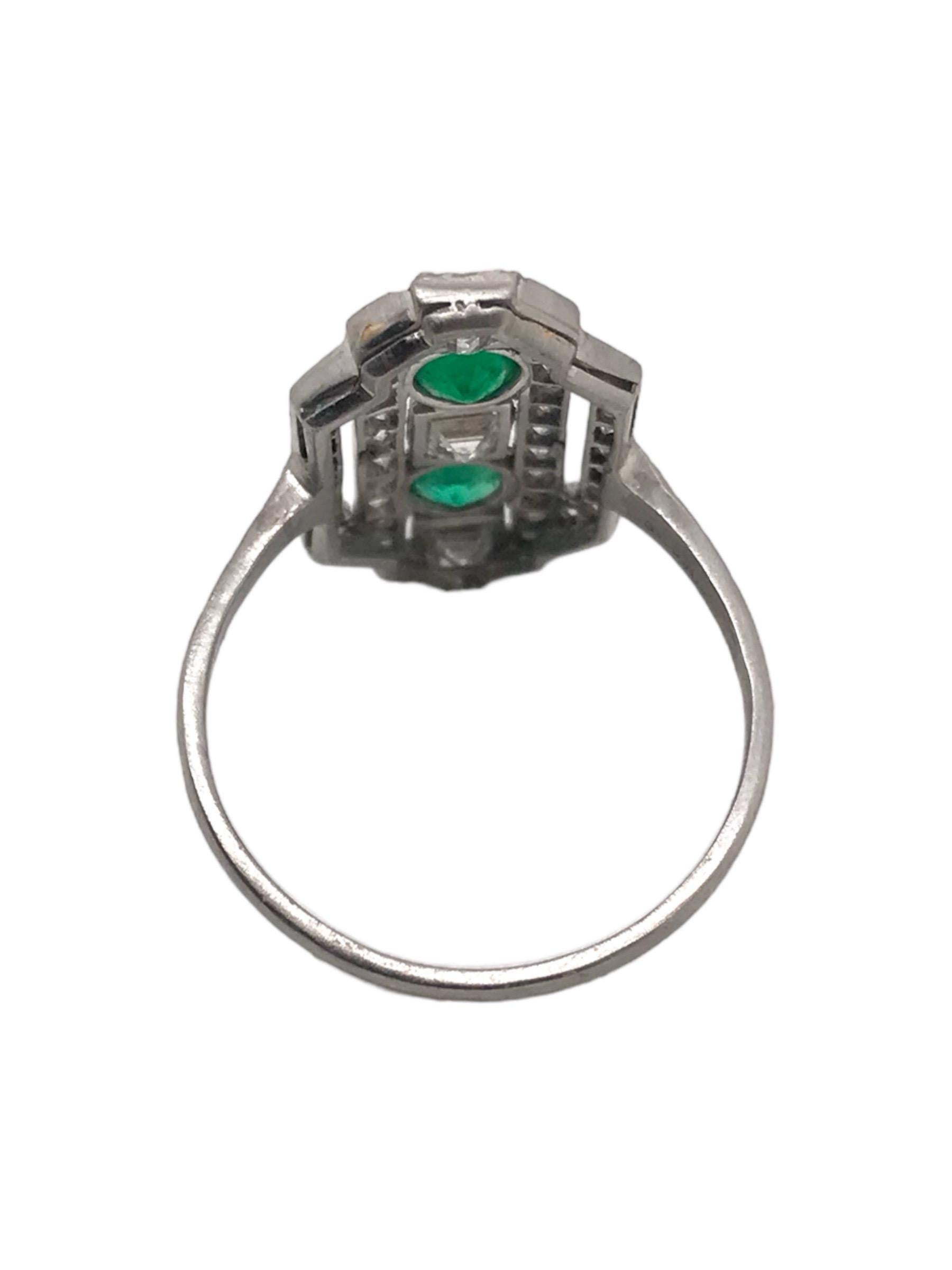 Art Deco Emerald & Carre Cut Diamond Platinum Cocktail Ring For Sale 1