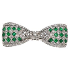 Vintage Art Deco Emerald Diamond Bow Platinum Brooch, 1930