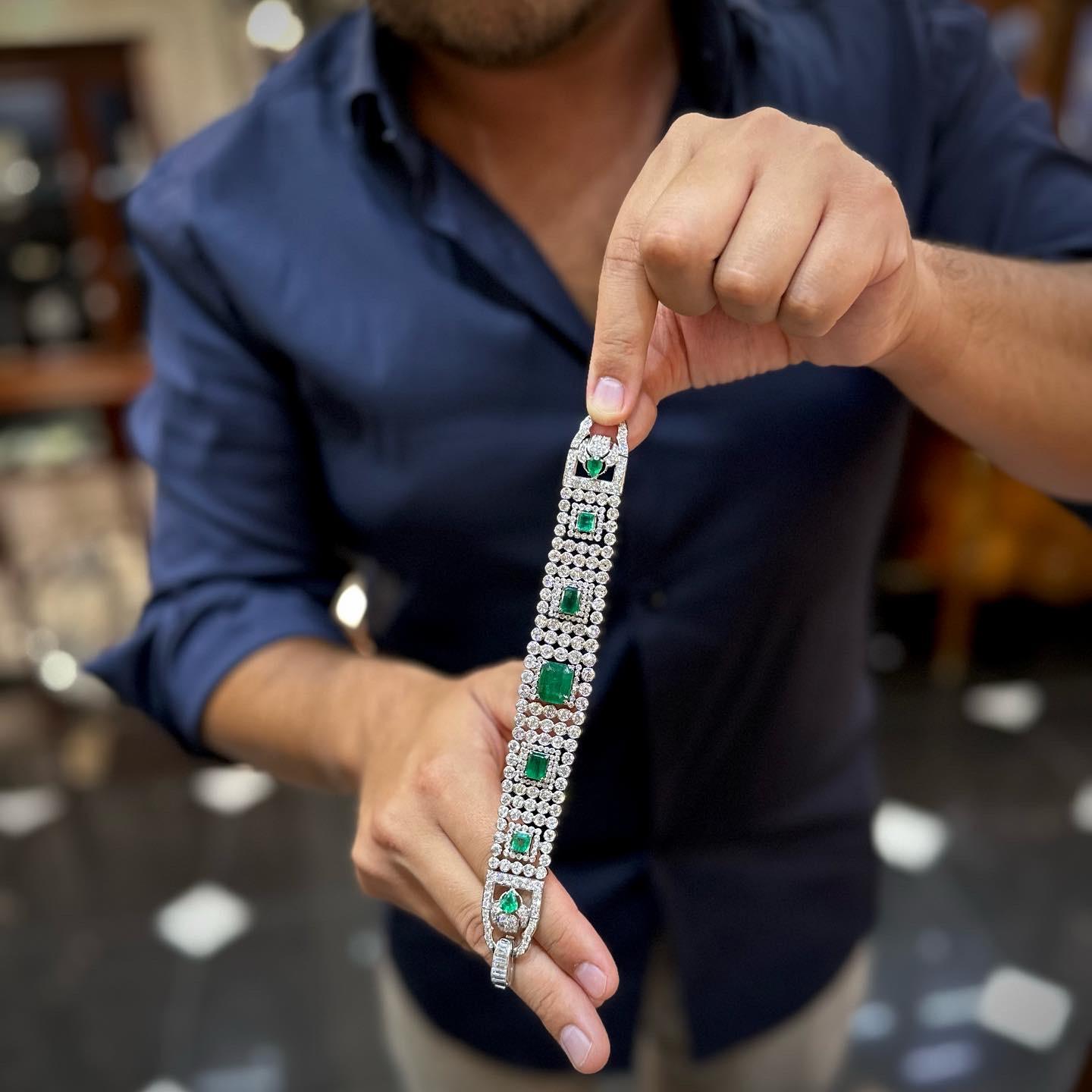 Art Deco Smaragd Diamant Schnalle Honeycomb Armband Platin Frankreich Französisch 1930er Jahre im Angebot 6